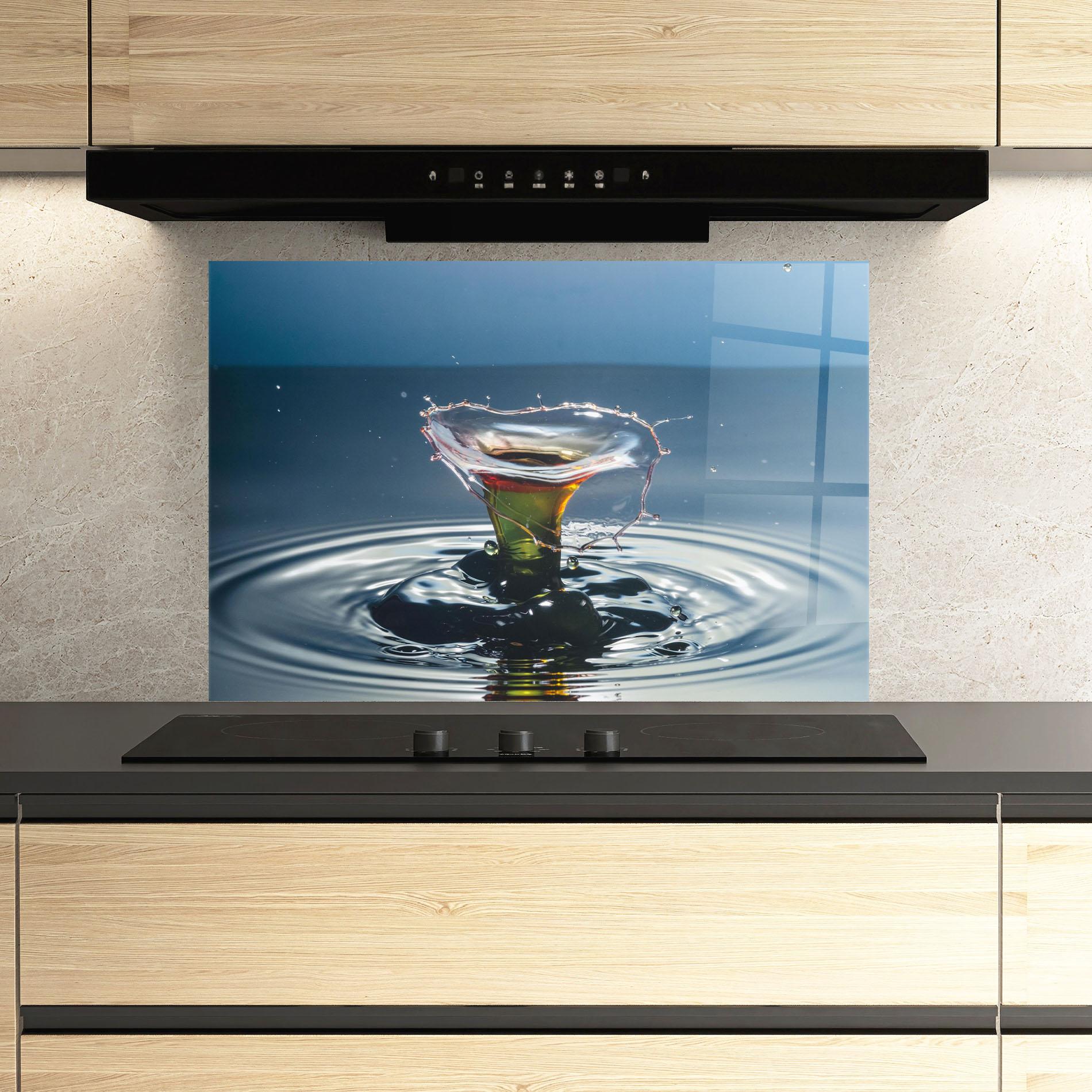 Panou Sticla Bucatarie Beautiful Water Splash mockup 3