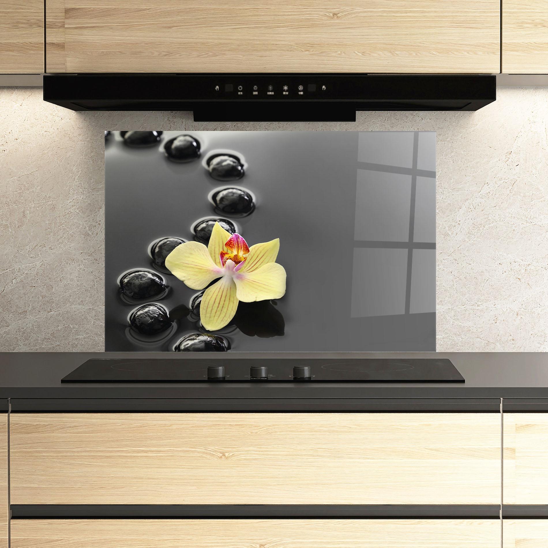 Panou Sticla Bucatarie Orchid In Water mockup 3