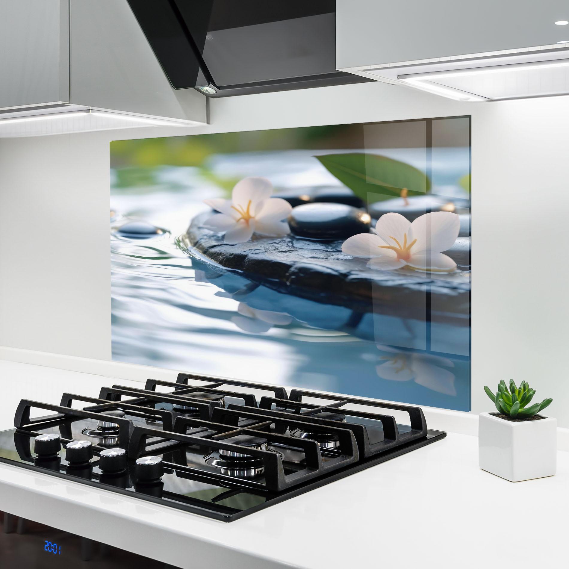 Panou Sticla Bucatarie Water White Flowers mockup 6