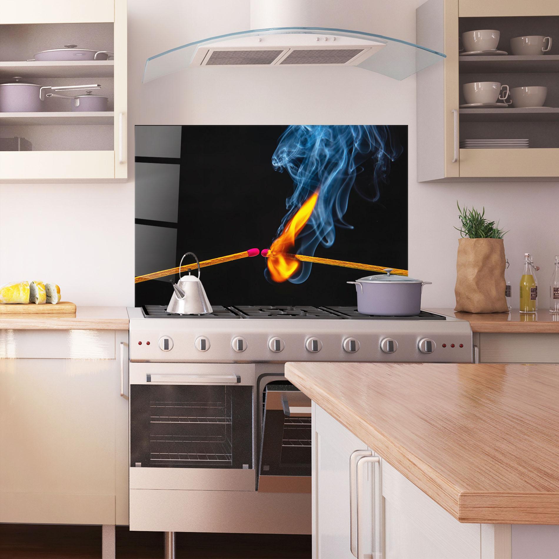 Panou Sticla Bucatarie Burning Smoking Match mockup 1