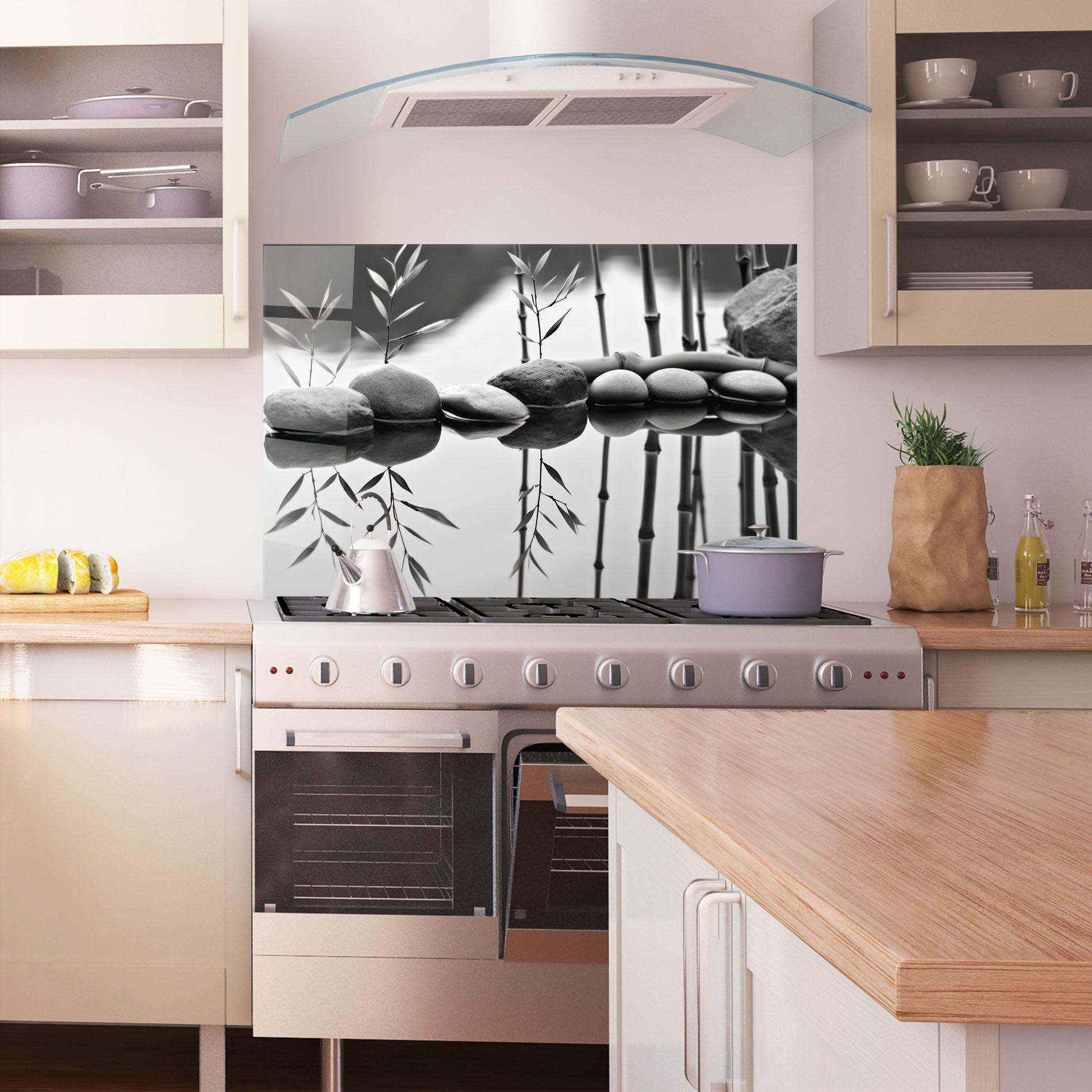 Panou Sticla Bucatarie Bamboo Lake mockup 1