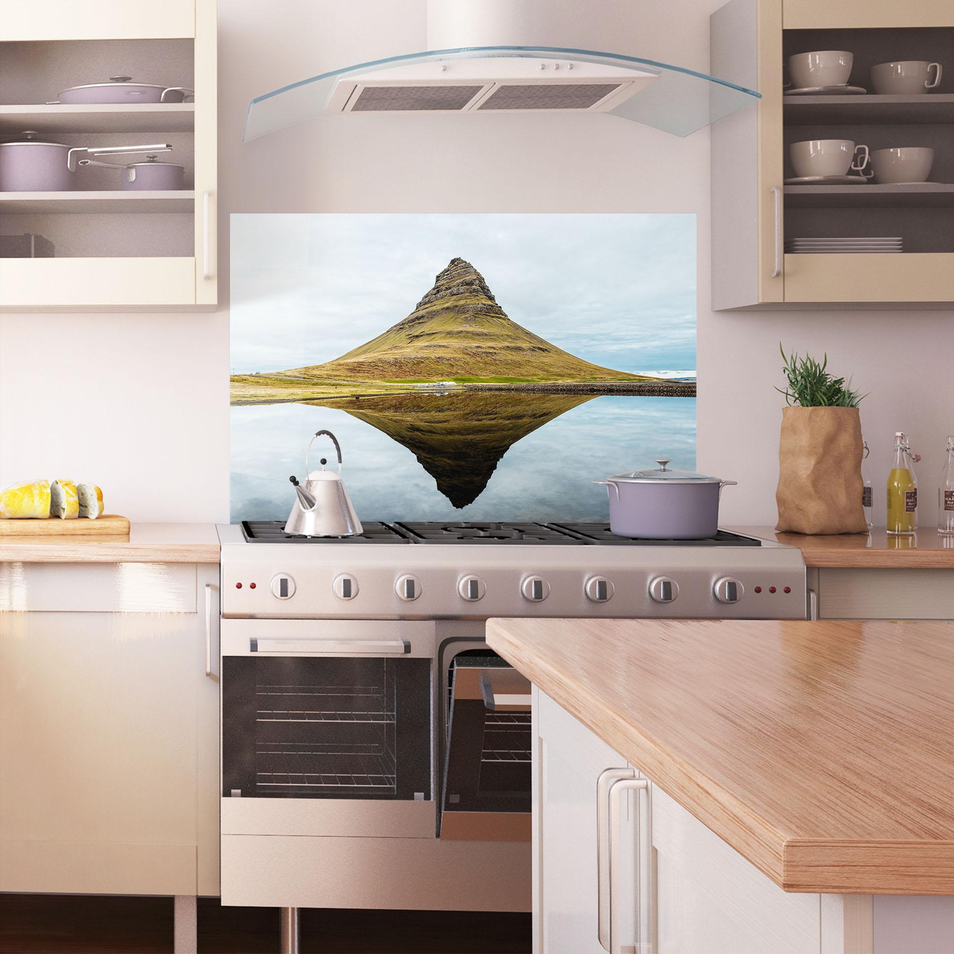 Panou Sticla Bucatarie Lake Cool Shape mockup 1