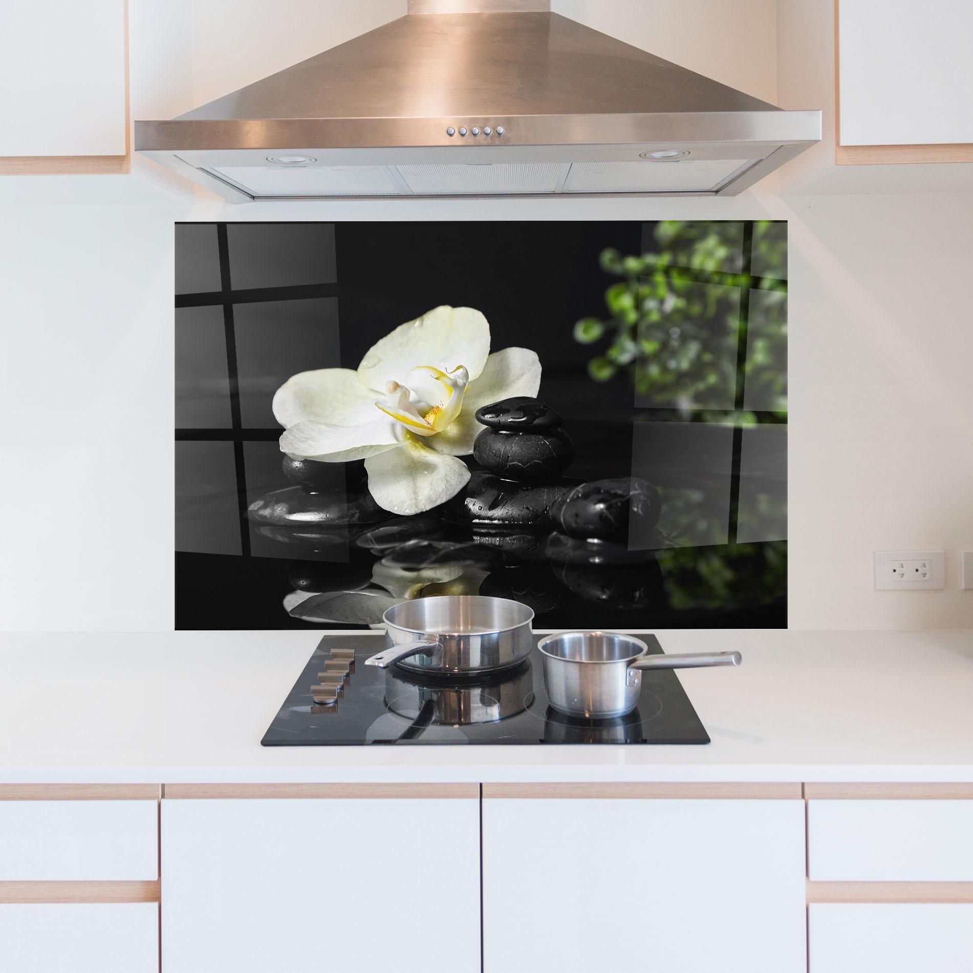 Panou Sticla Bucatarie White Spa Flower mockup 5