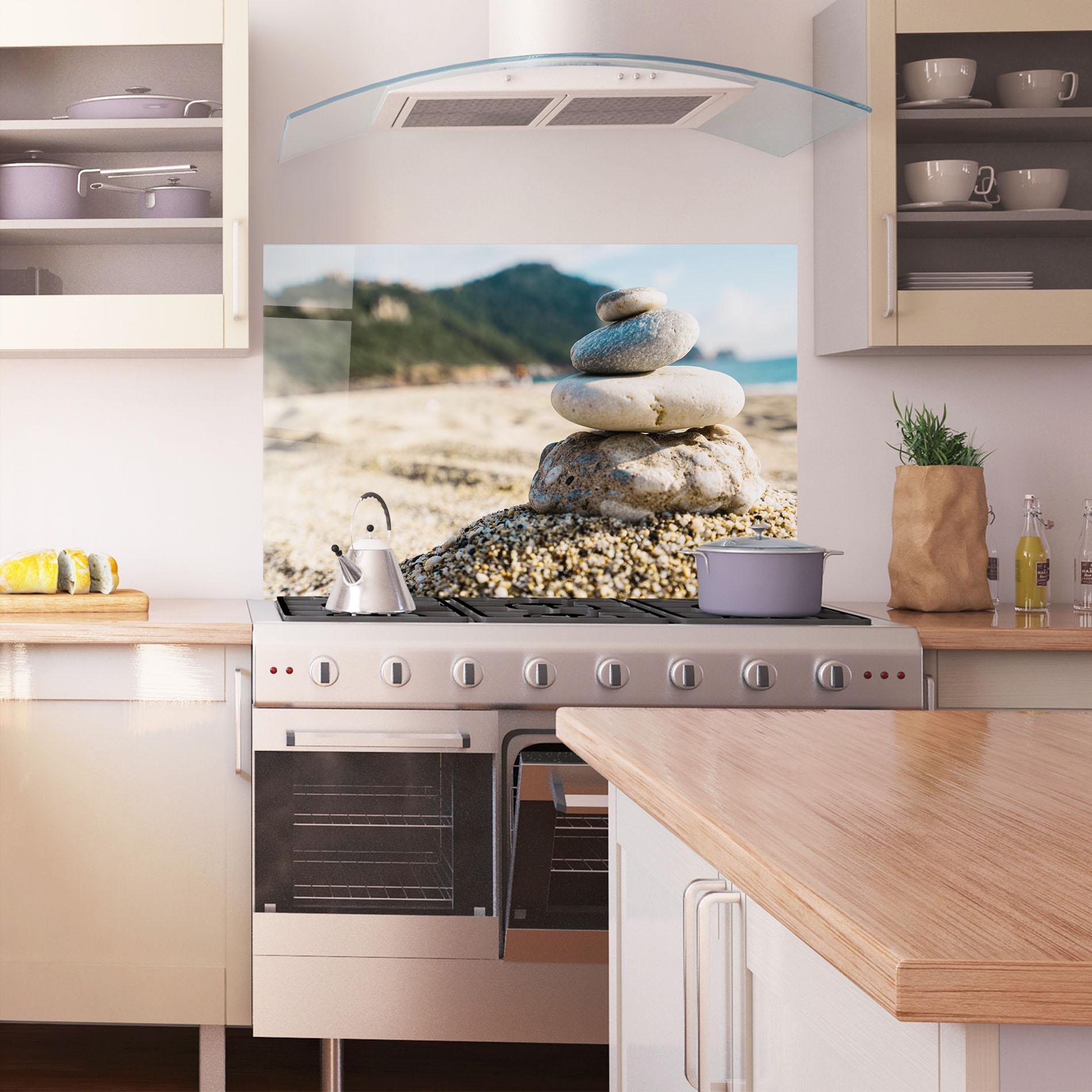 Panou Sticla Bucatarie Pyramid Stones Beach mockup 1