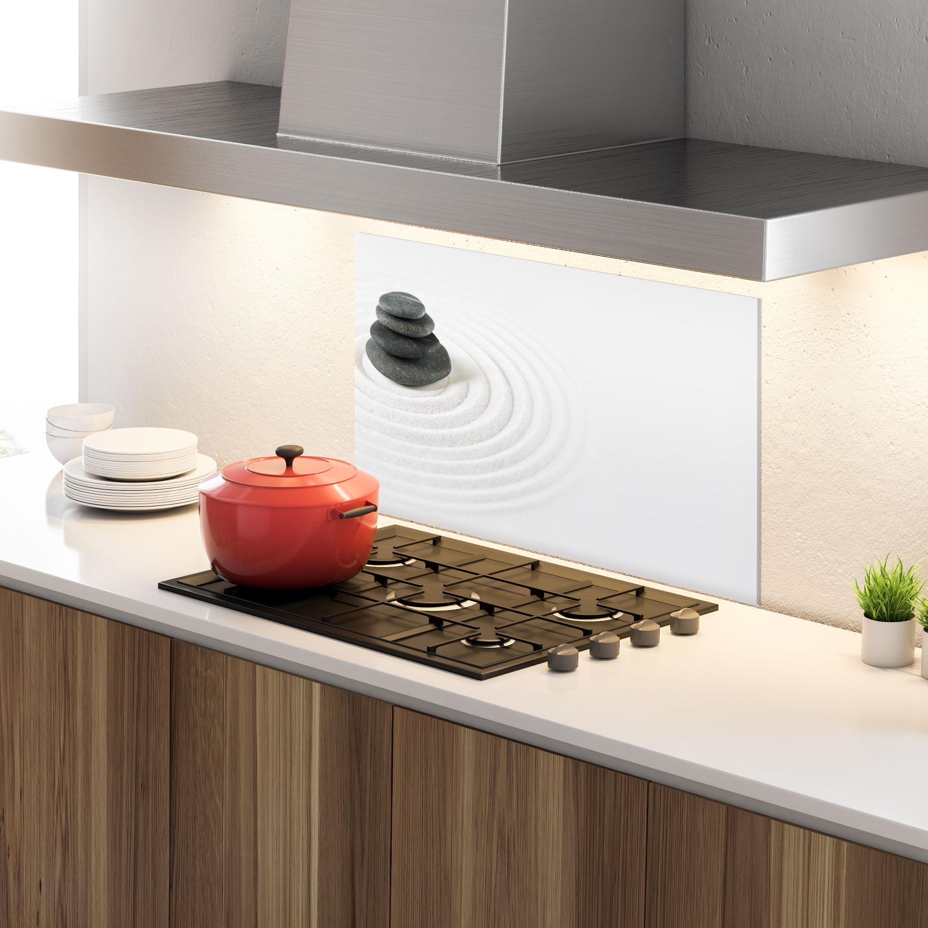 Panou Sticla Bucatarie Black Stones Sand mockup 4