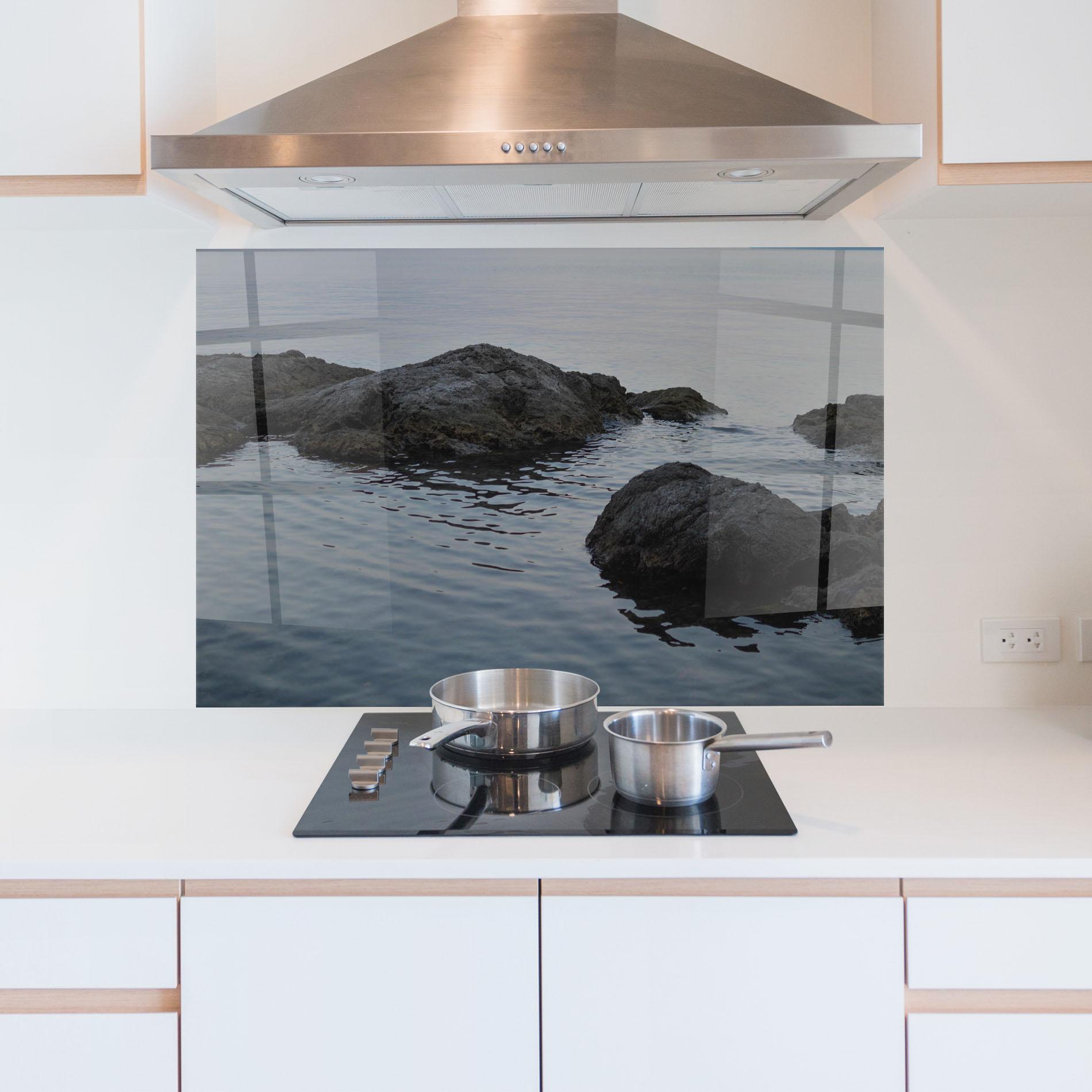 Panou Sticla Bucatarie Calm Water Stones mockup 5
