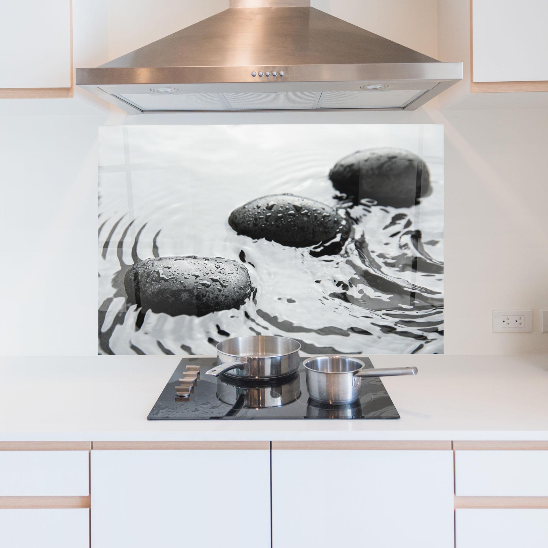 Panou Sticla Bucatarie Spa Stones Water mockup 5