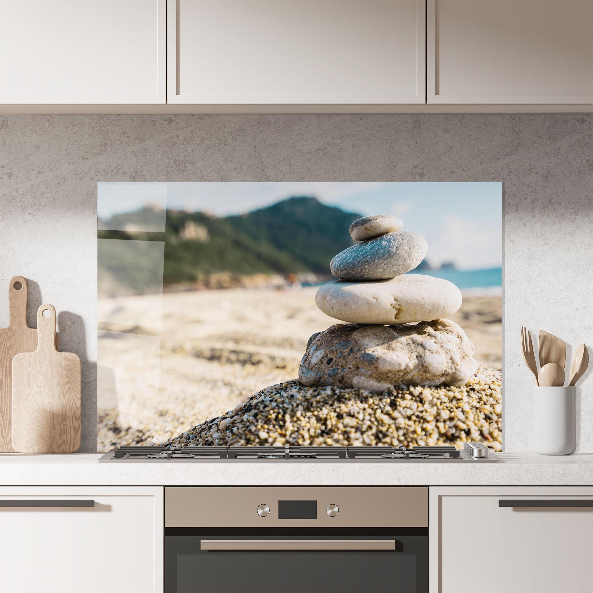 Panou Sticla Bucatarie Pyramid Stones Beach mockup 7