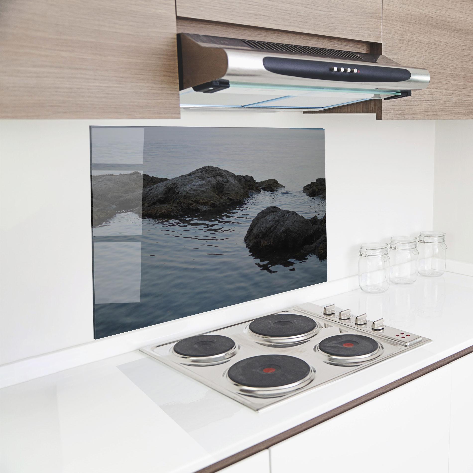 Panou Sticla Bucatarie Calm Water Stones mockup 8