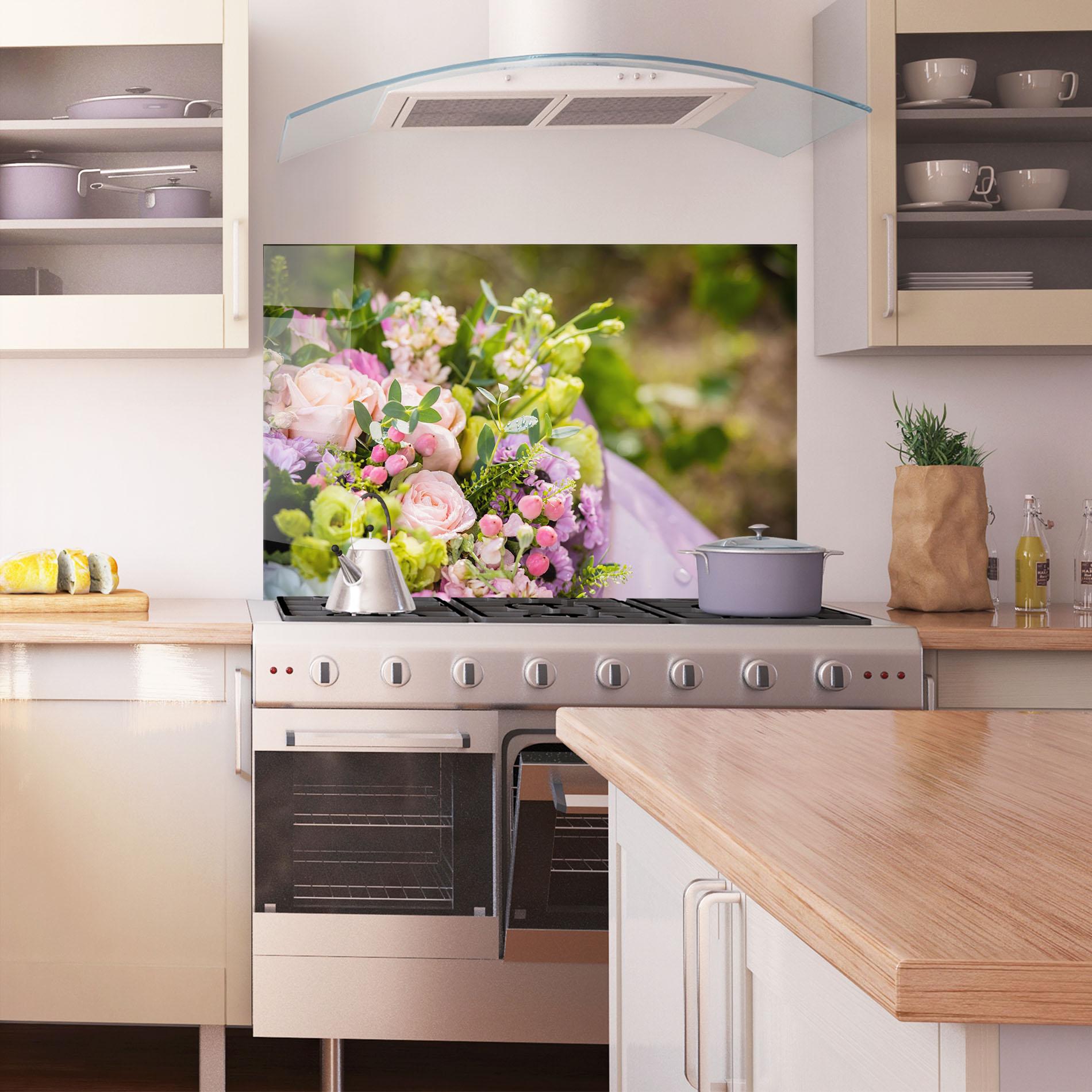 Panou Sticla Bucatarie Green Pink Bouquet mockup 1