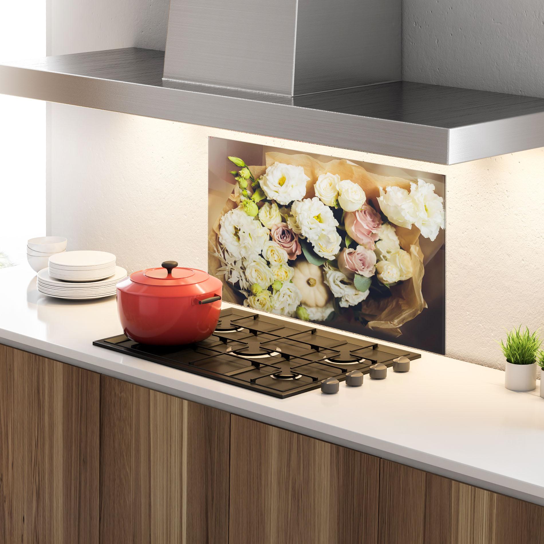 Panou Sticla Bucatarie White Flowers Bouquet mockup 4