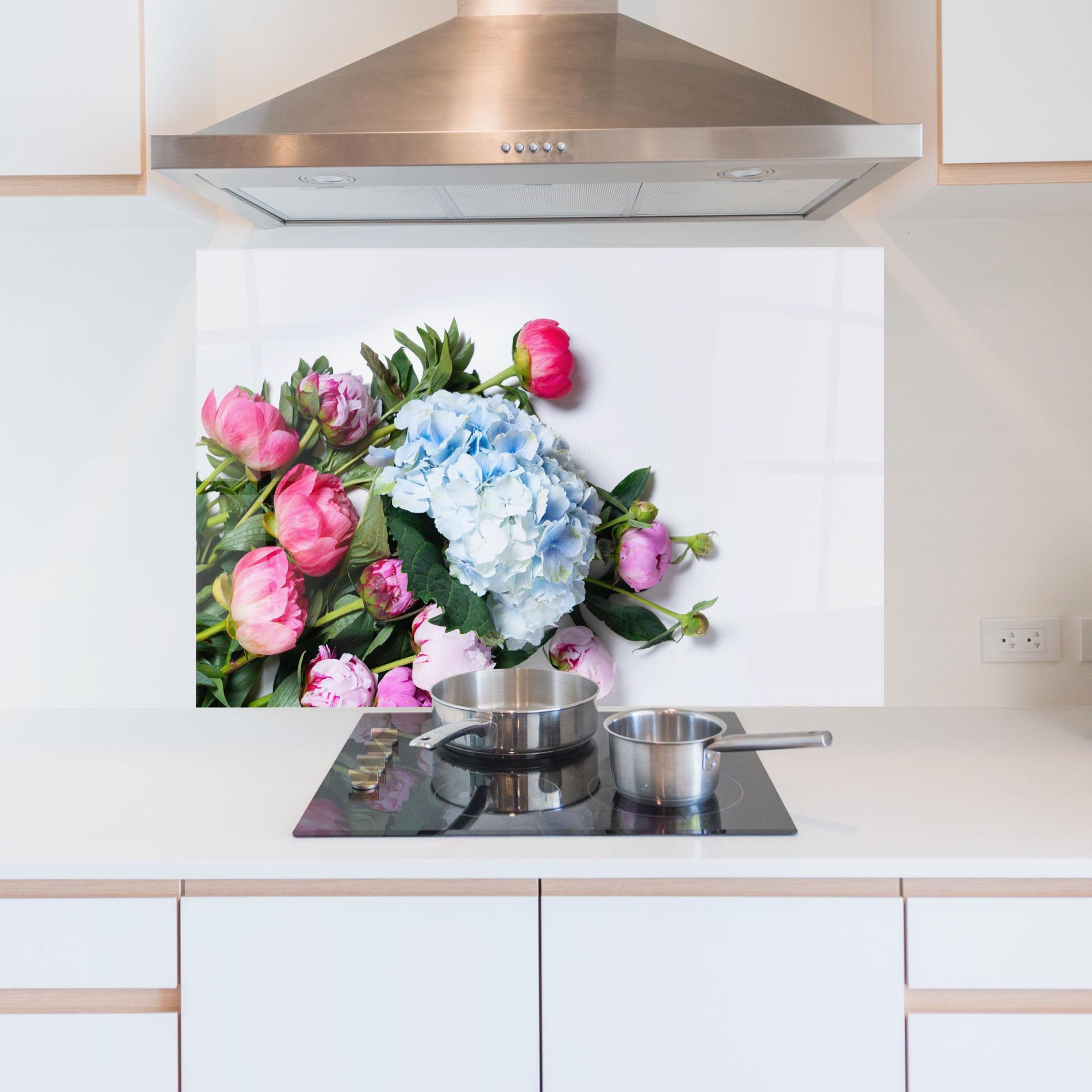 Panou Sticla Bucatarie Blue Pink Bouquet mockup 5