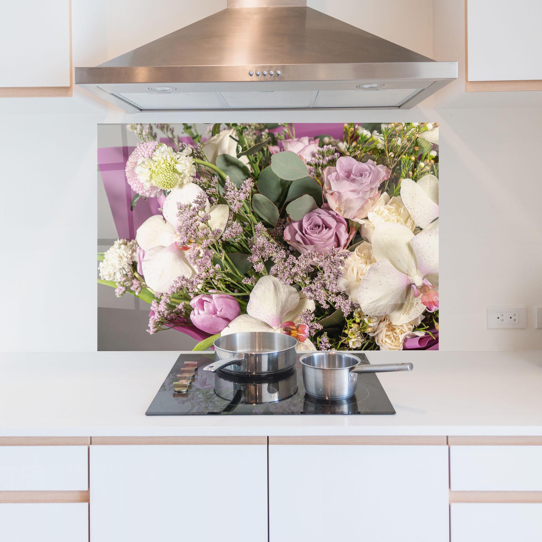 Panou Sticla Bucatarie Cute Purple Bouquet mockup 5