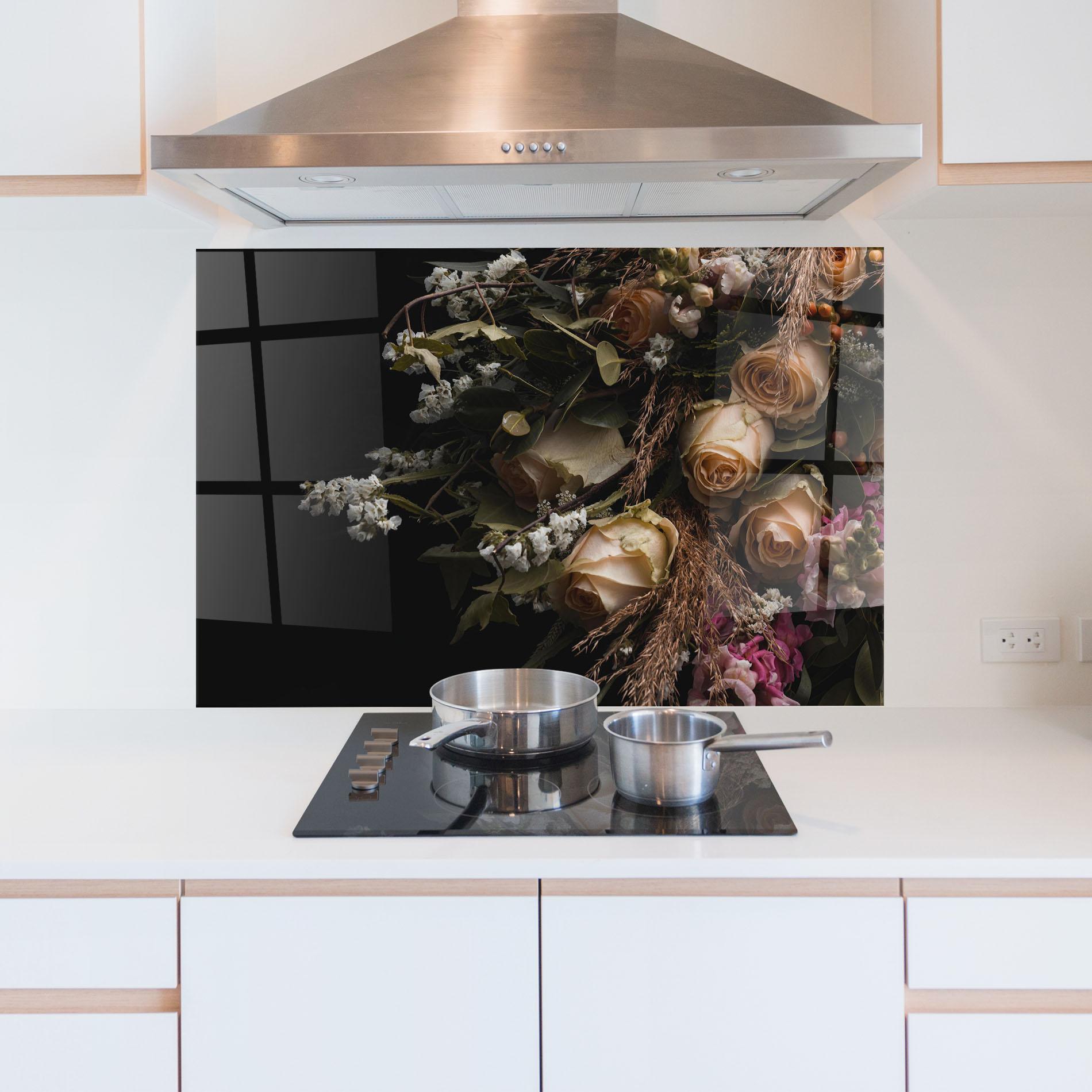 Panou Sticla Bucatarie Luxurious Cream Bouquet mockup 5