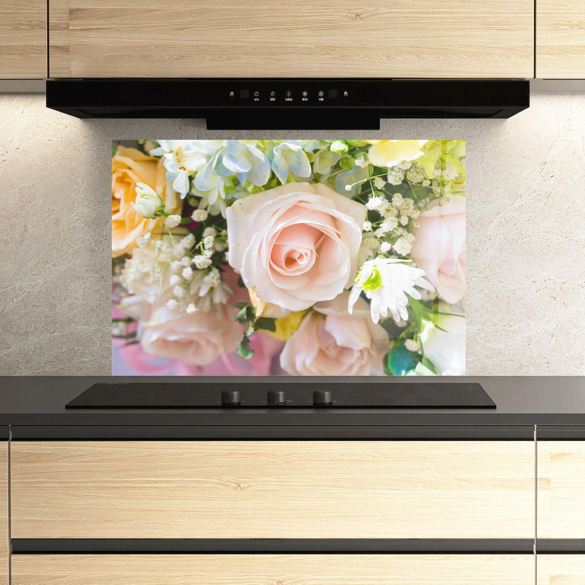 Panou Sticla Bucatarie Light Pink Bouquet mockup 3