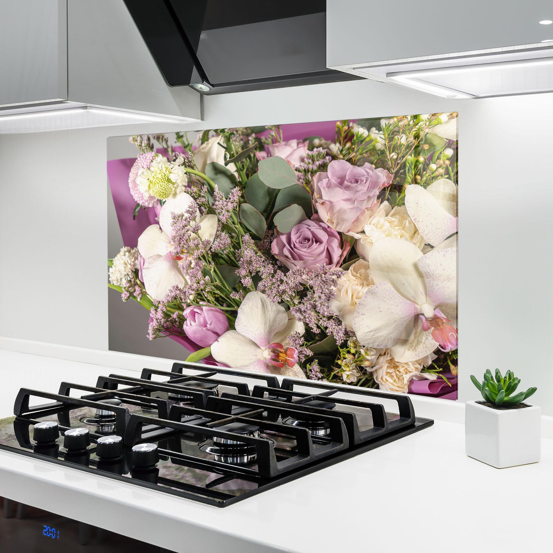 Panou Sticla Bucatarie Cute Purple Bouquet mockup 6