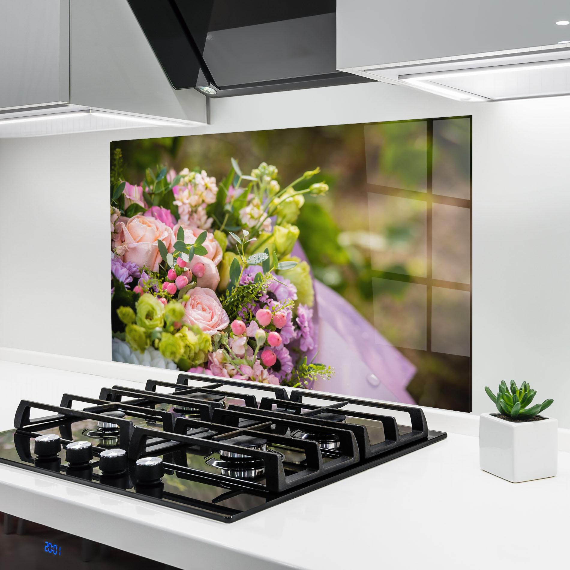 Panou Sticla Bucatarie Green Pink Bouquet mockup 6