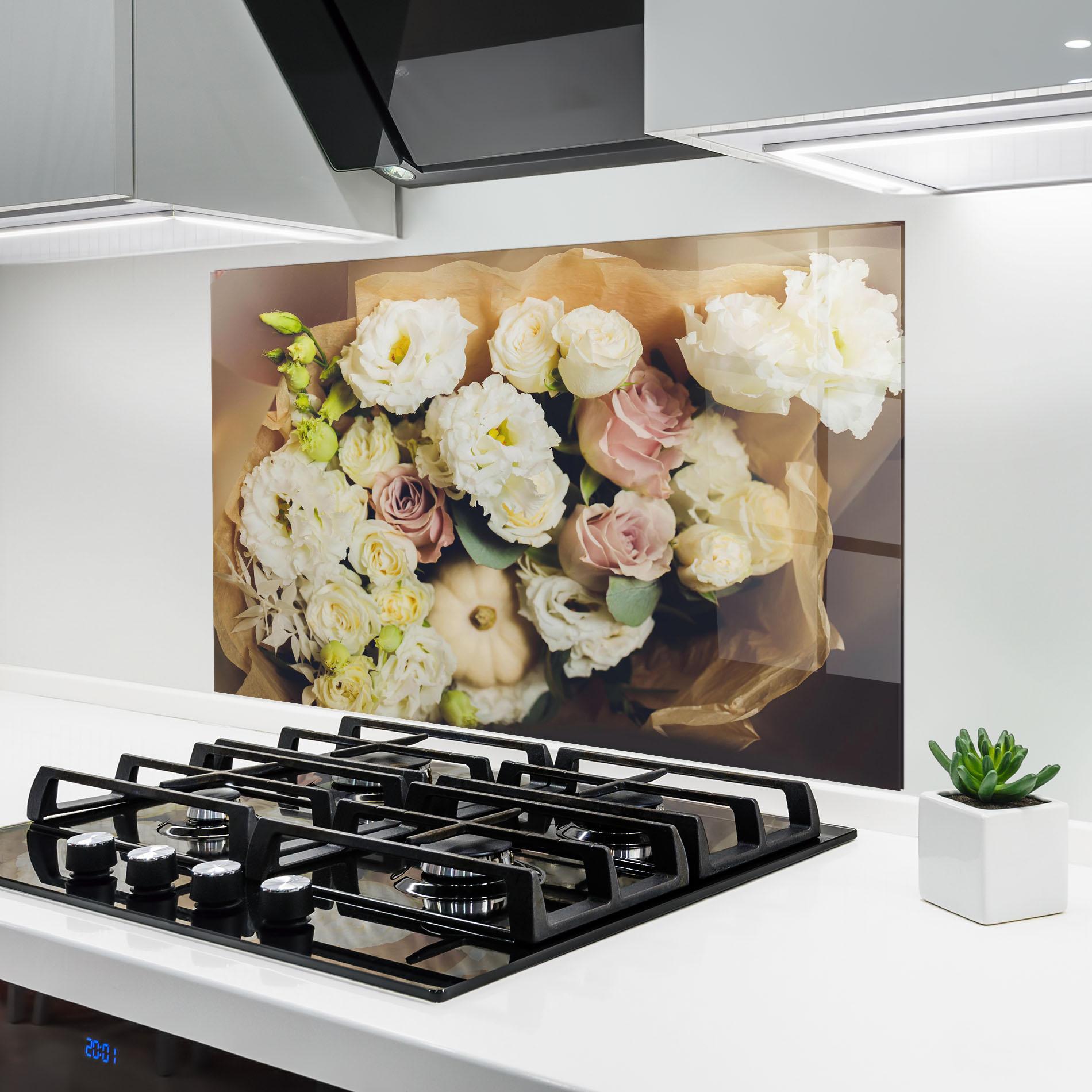 Panou Sticla Bucatarie White Flowers Bouquet mockup 6