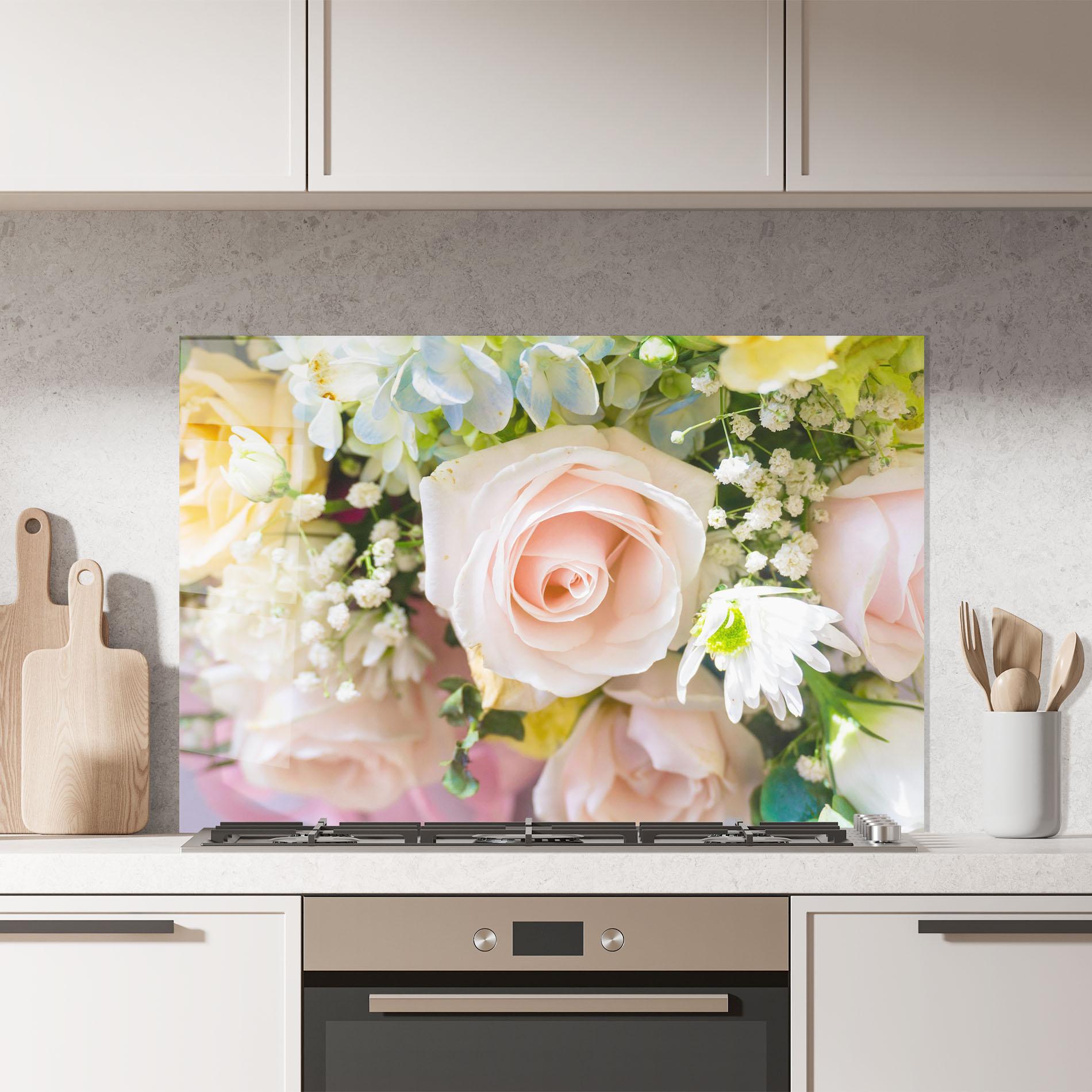 Panou Sticla Bucatarie Light Pink Bouquet mockup 7