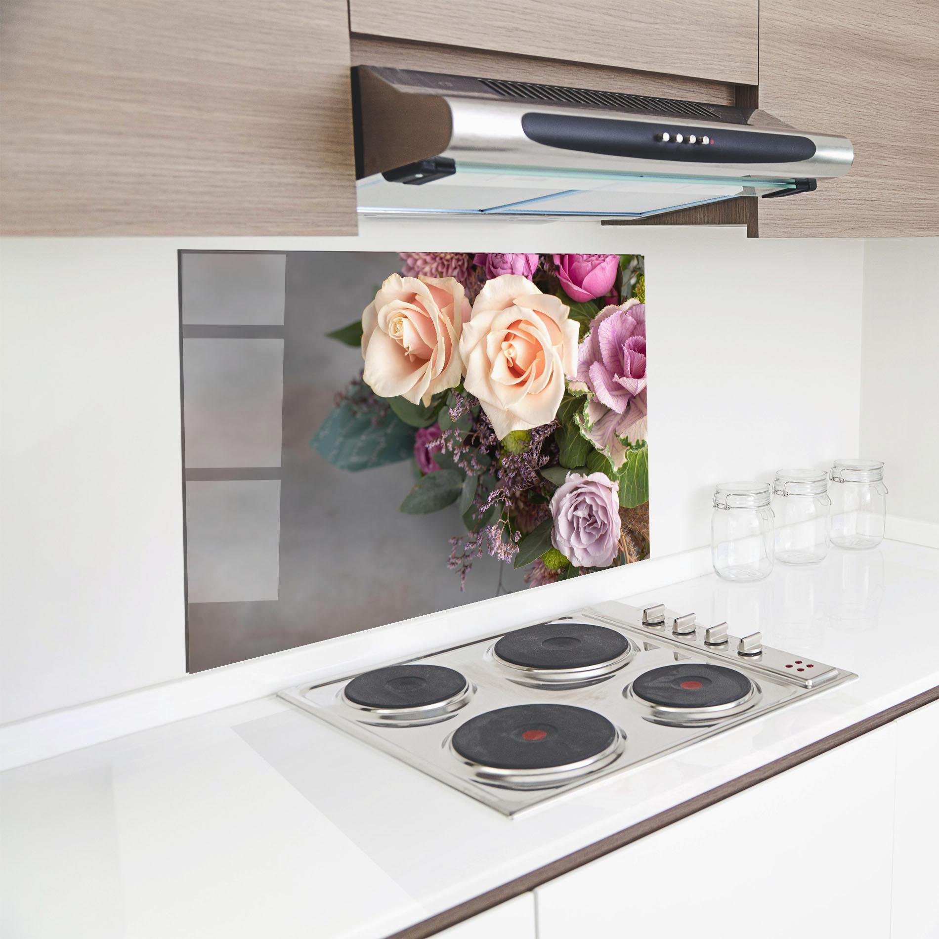 Panou Sticla Bucatarie Cream Purple Bouquet mockup 8