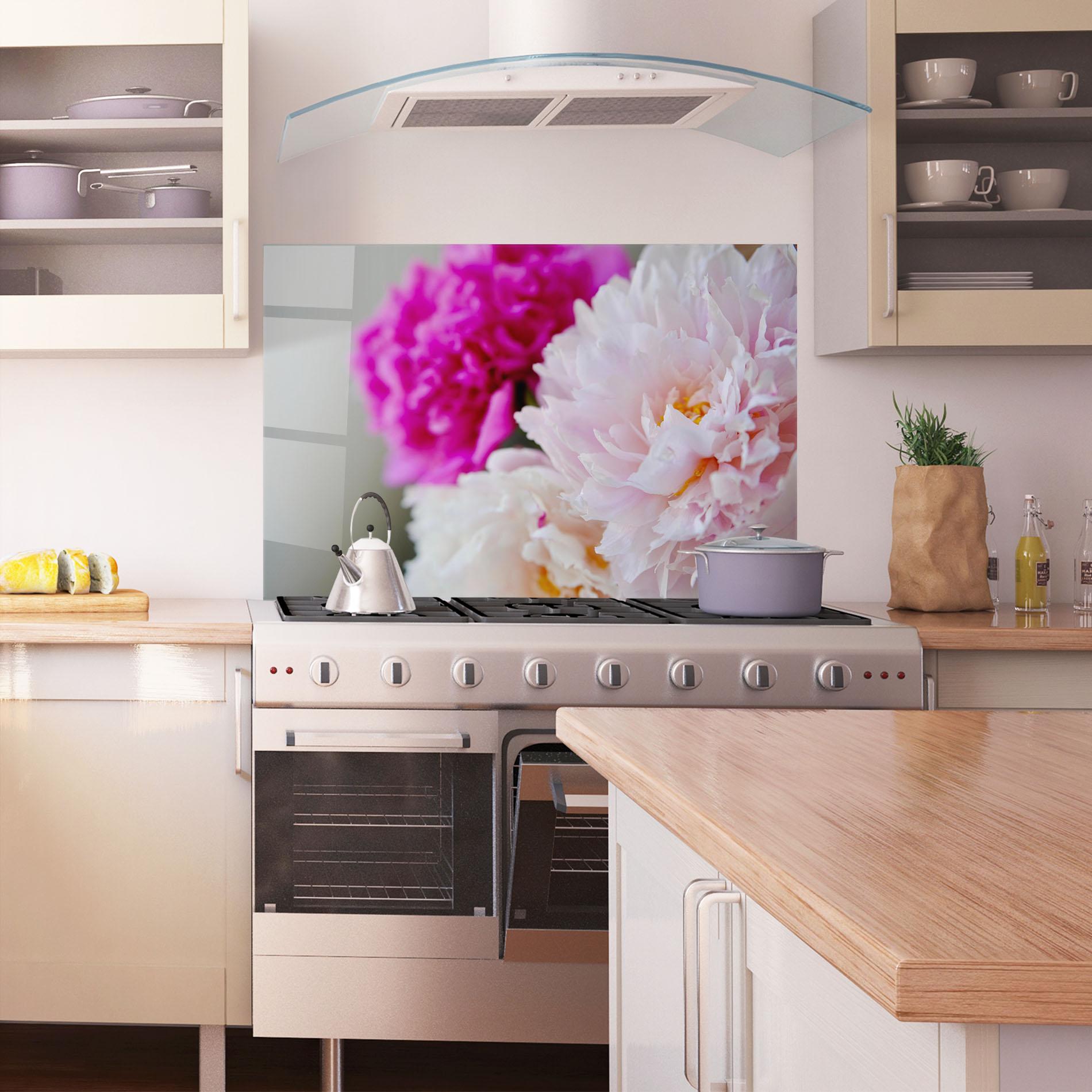 Panou Sticla Bucatarie Peonies Close Up mockup 1