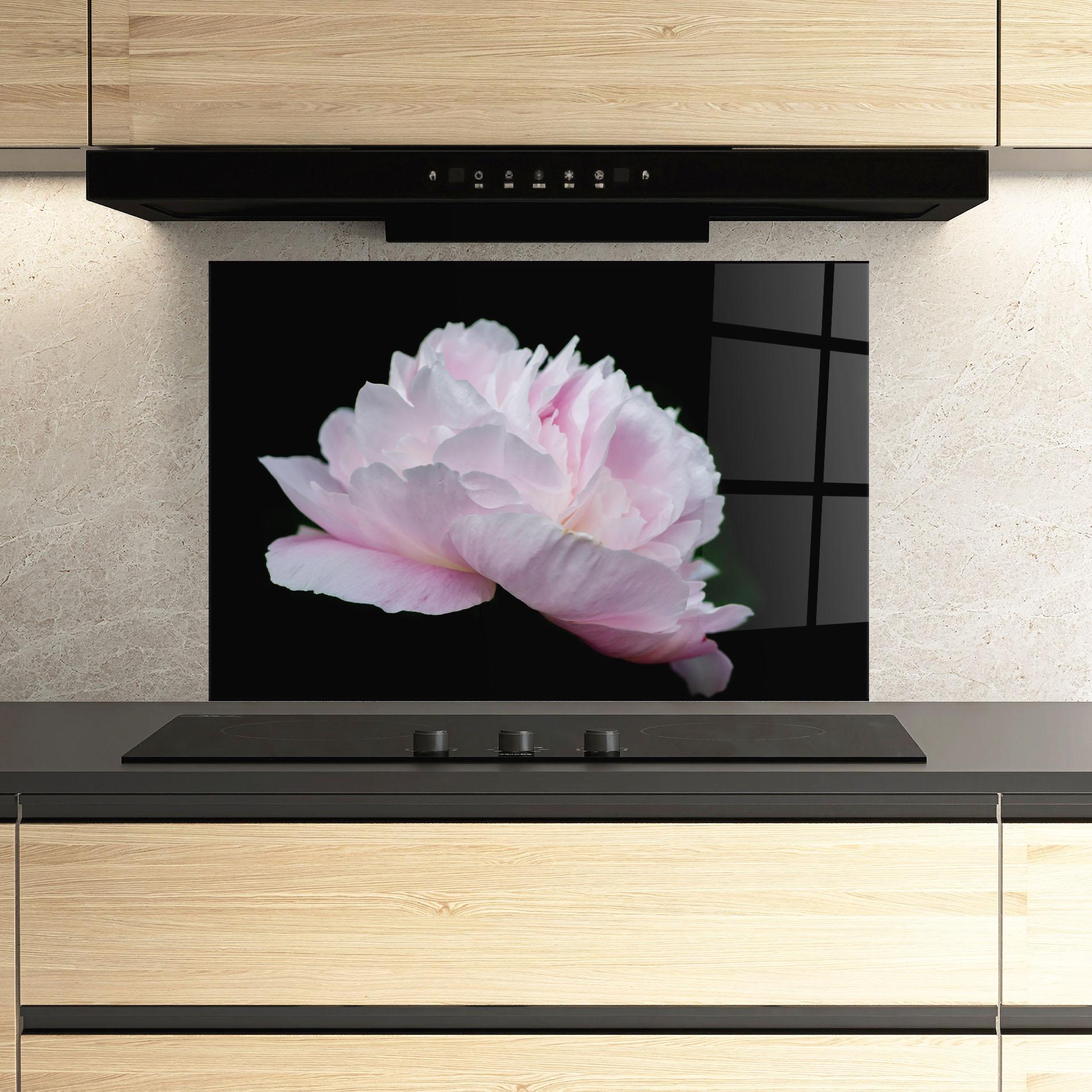 Panou Sticla Bucatarie Pastel Peony On Black mockup 3