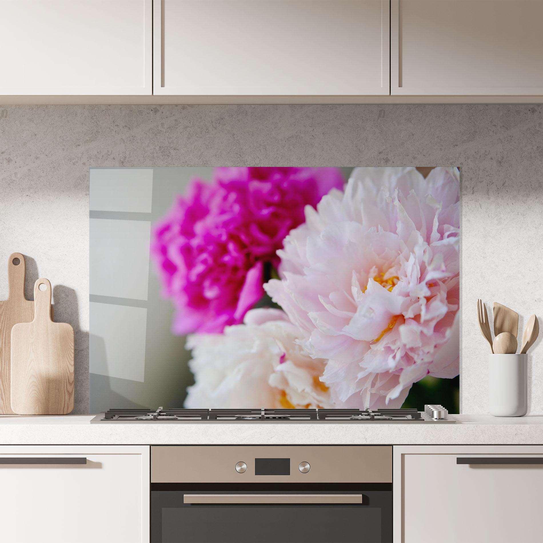 Panou Sticla Bucatarie Peonies Close Up mockup 7