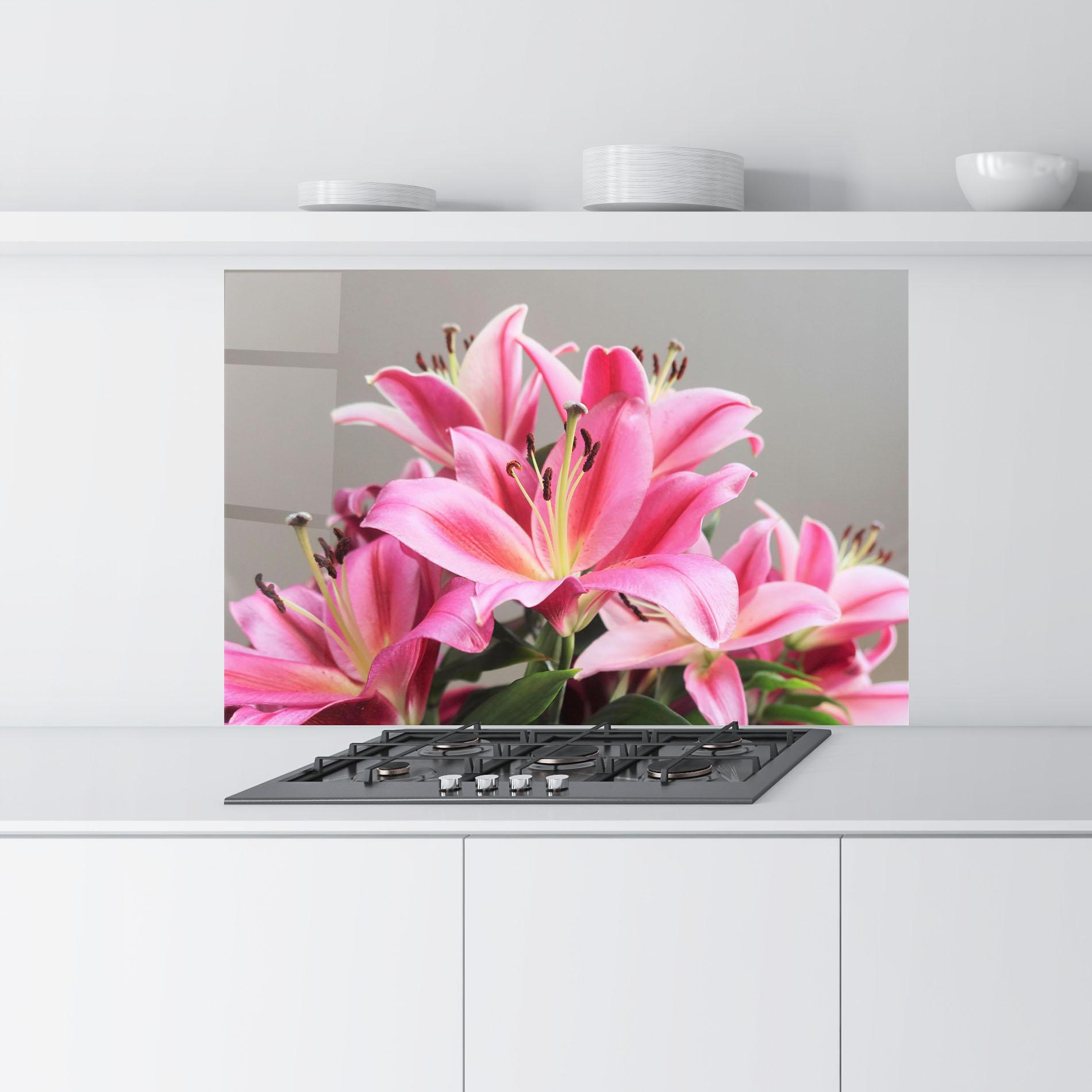 Panou Sticla Bucatarie Light Pink Lily View mockup 9