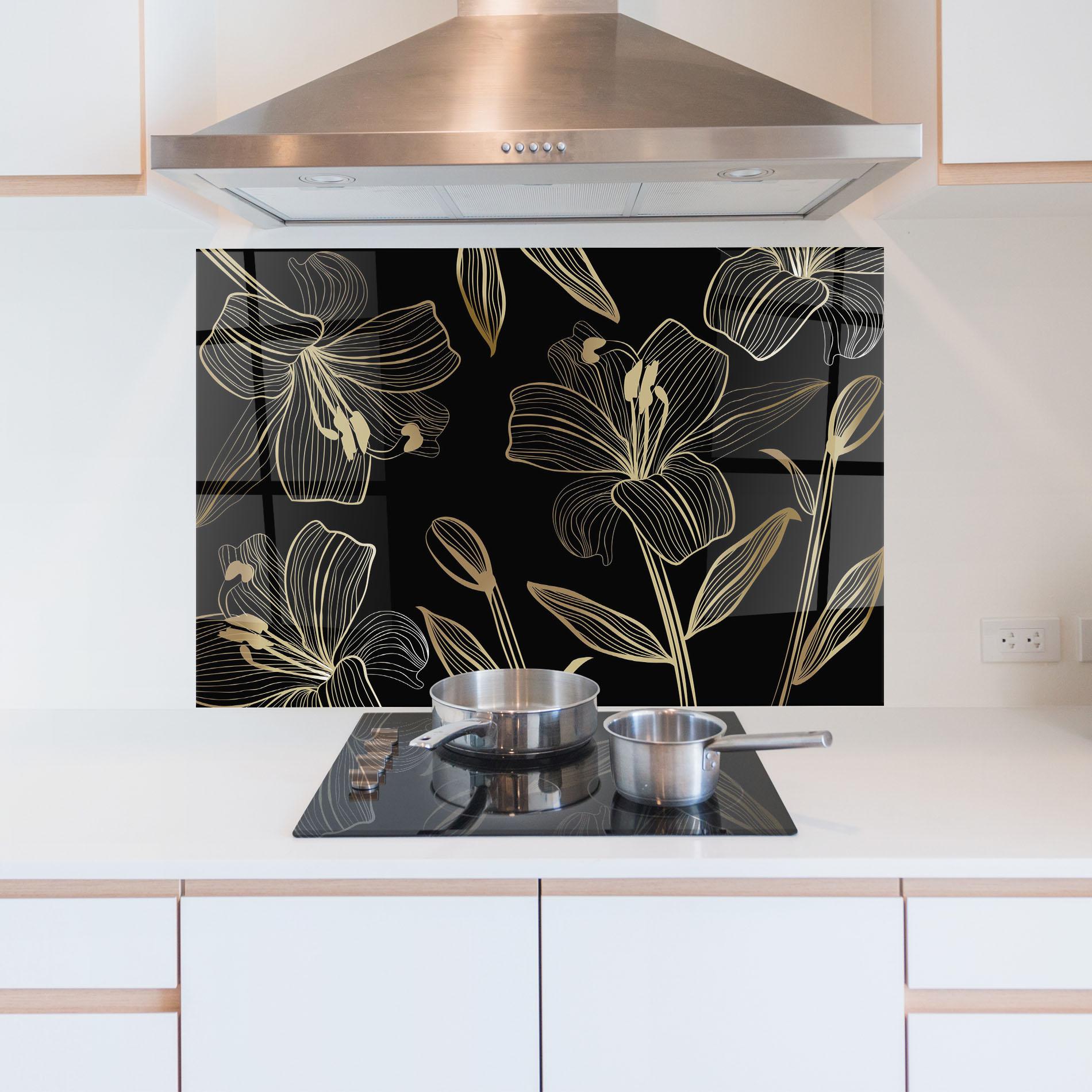 Panou Sticla Bucatarie Gold Black Lily mockup 5