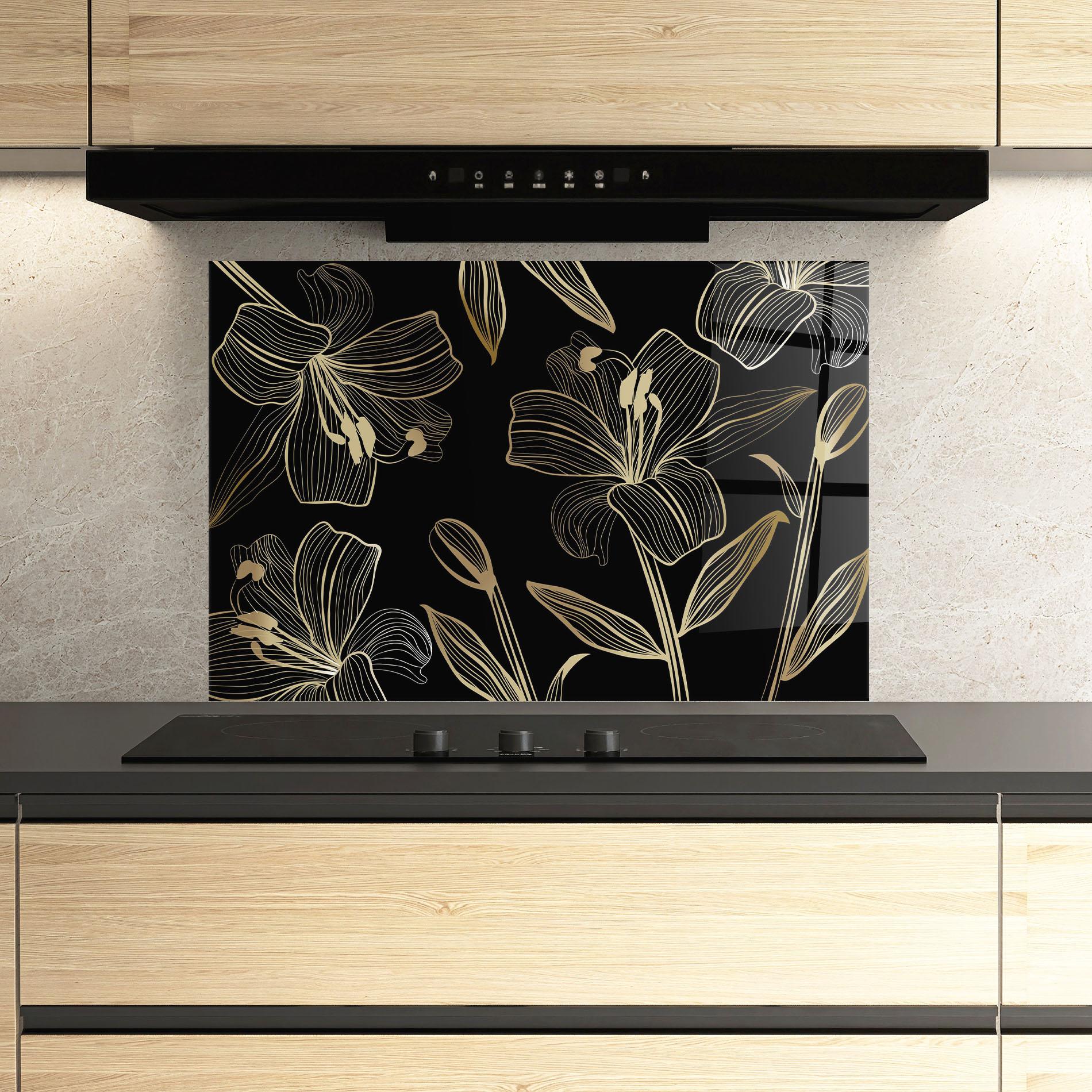 Panou Sticla Bucatarie Gold Black Lily mockup 3