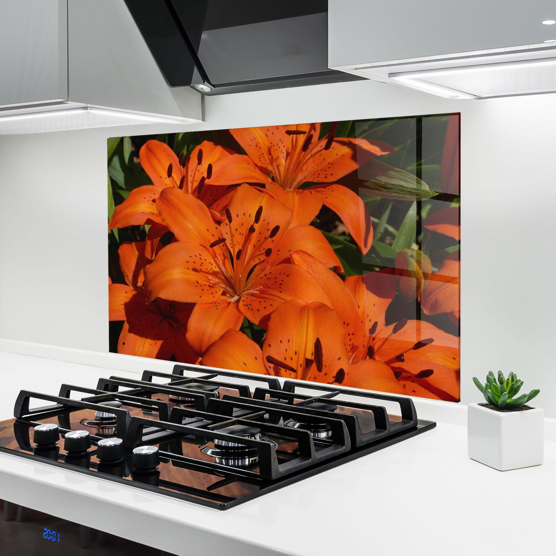 Panou Sticla Bucatarie Orange Lily In The Sun mockup 6