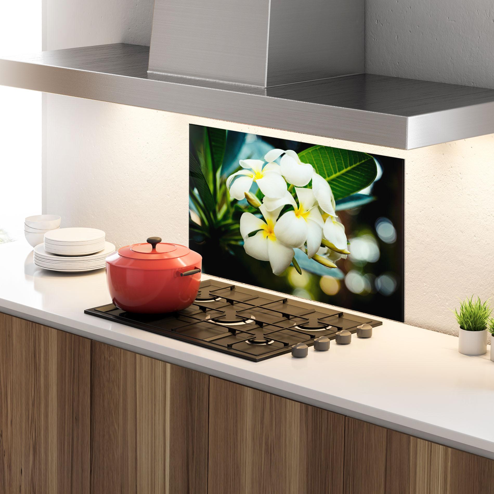 Panou Sticla Bucatarie Beautiful White Exotic mockup 4