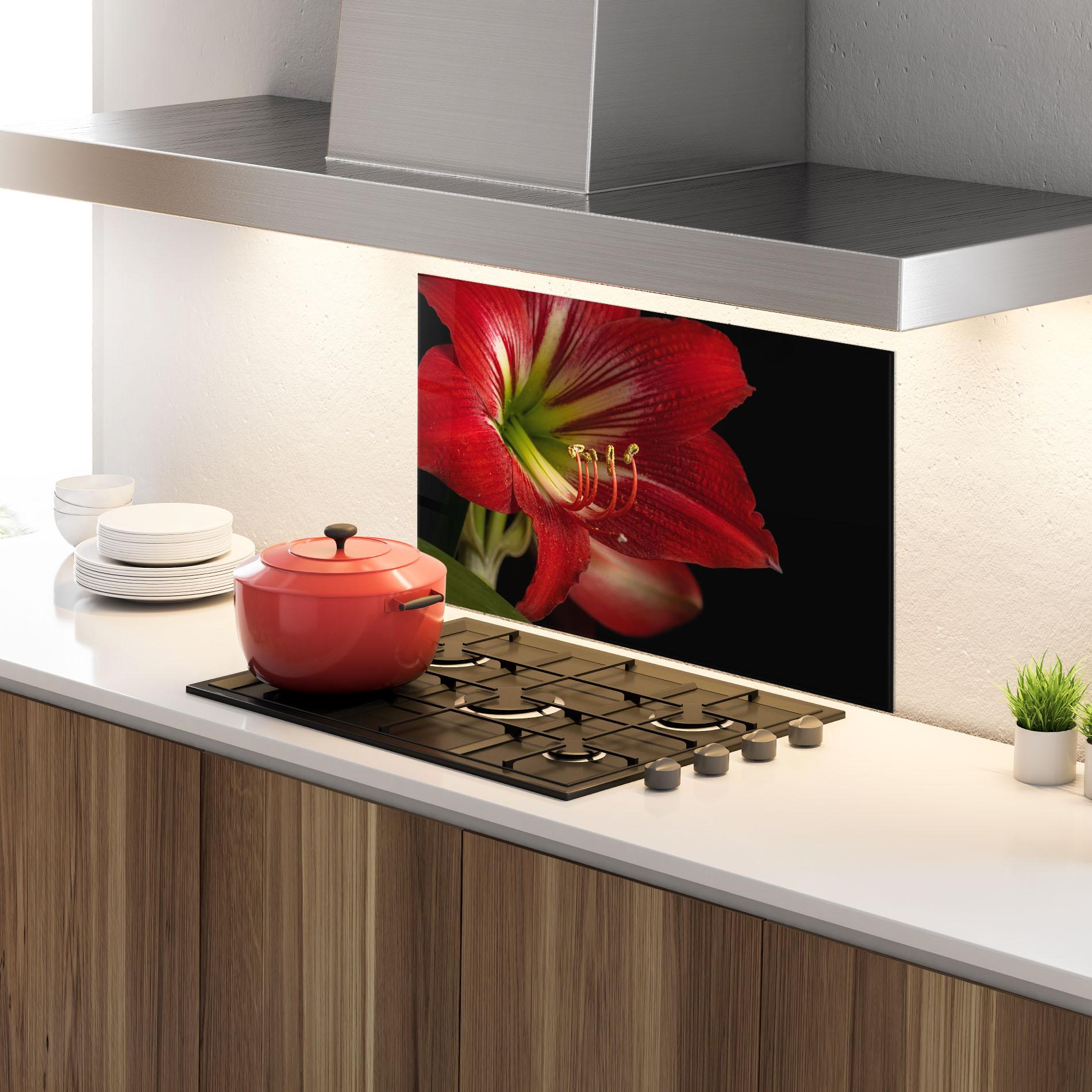 Panou Sticla Bucatarie Exotic Red Lily mockup 4