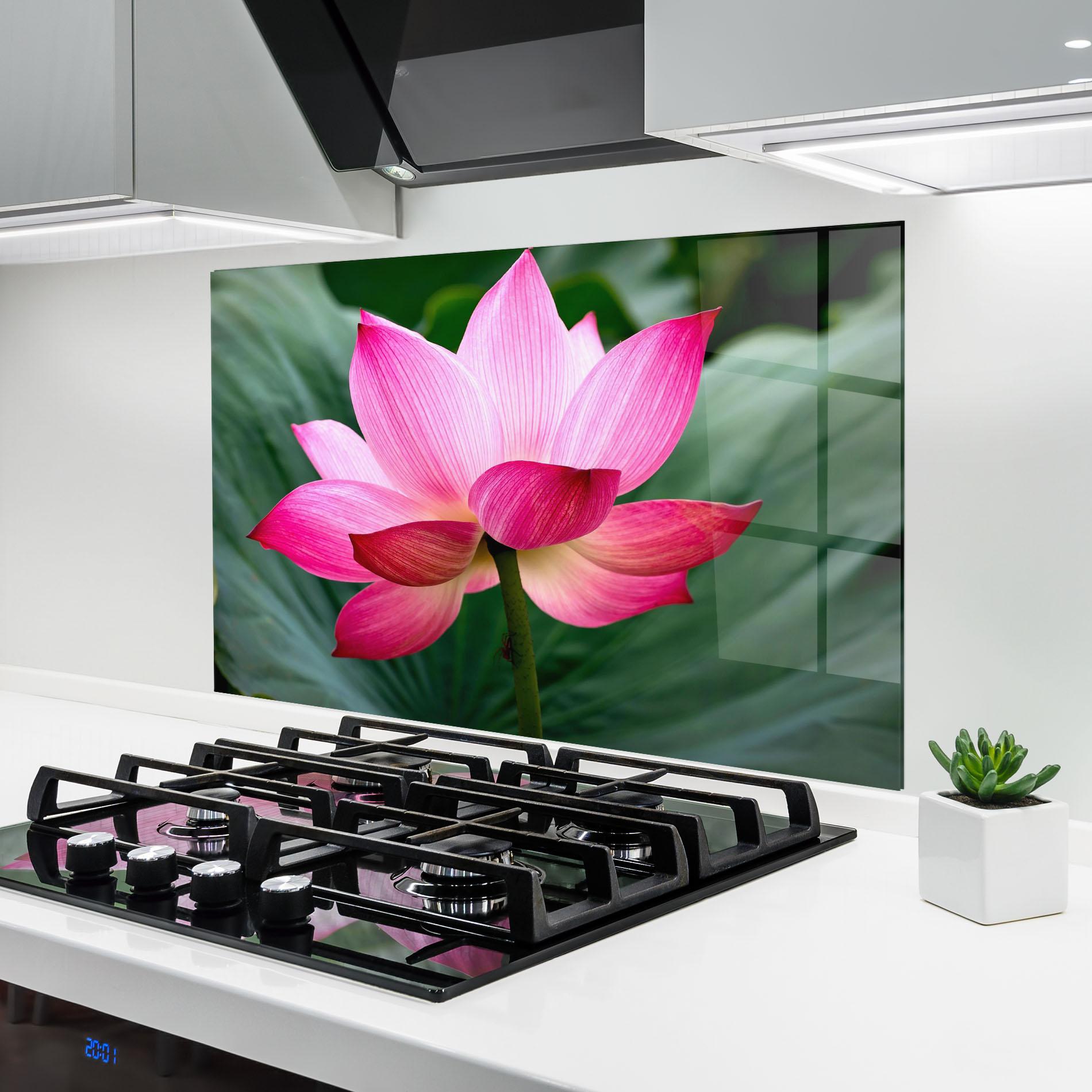 Panou Sticla Bucatarie Beautiful Pink Exotic mockup 6