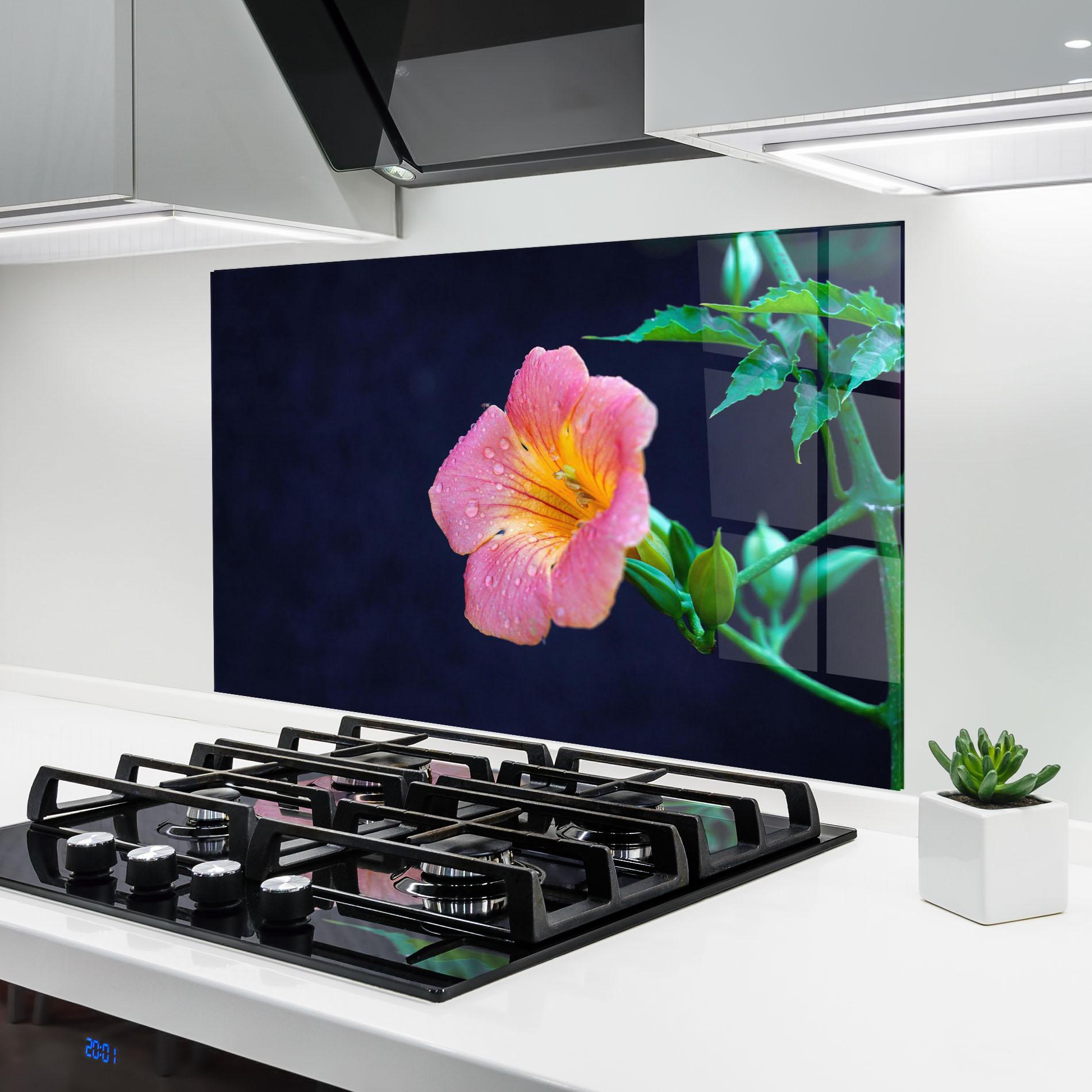 Panou Sticla Bucatarie Exotic Pink Plant mockup 6