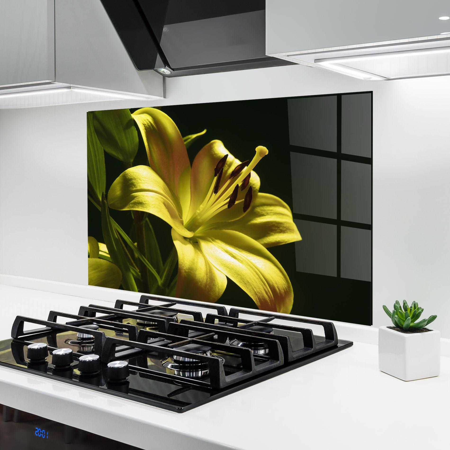 Panou Sticla Bucatarie Yellow Gold Exotic mockup 6