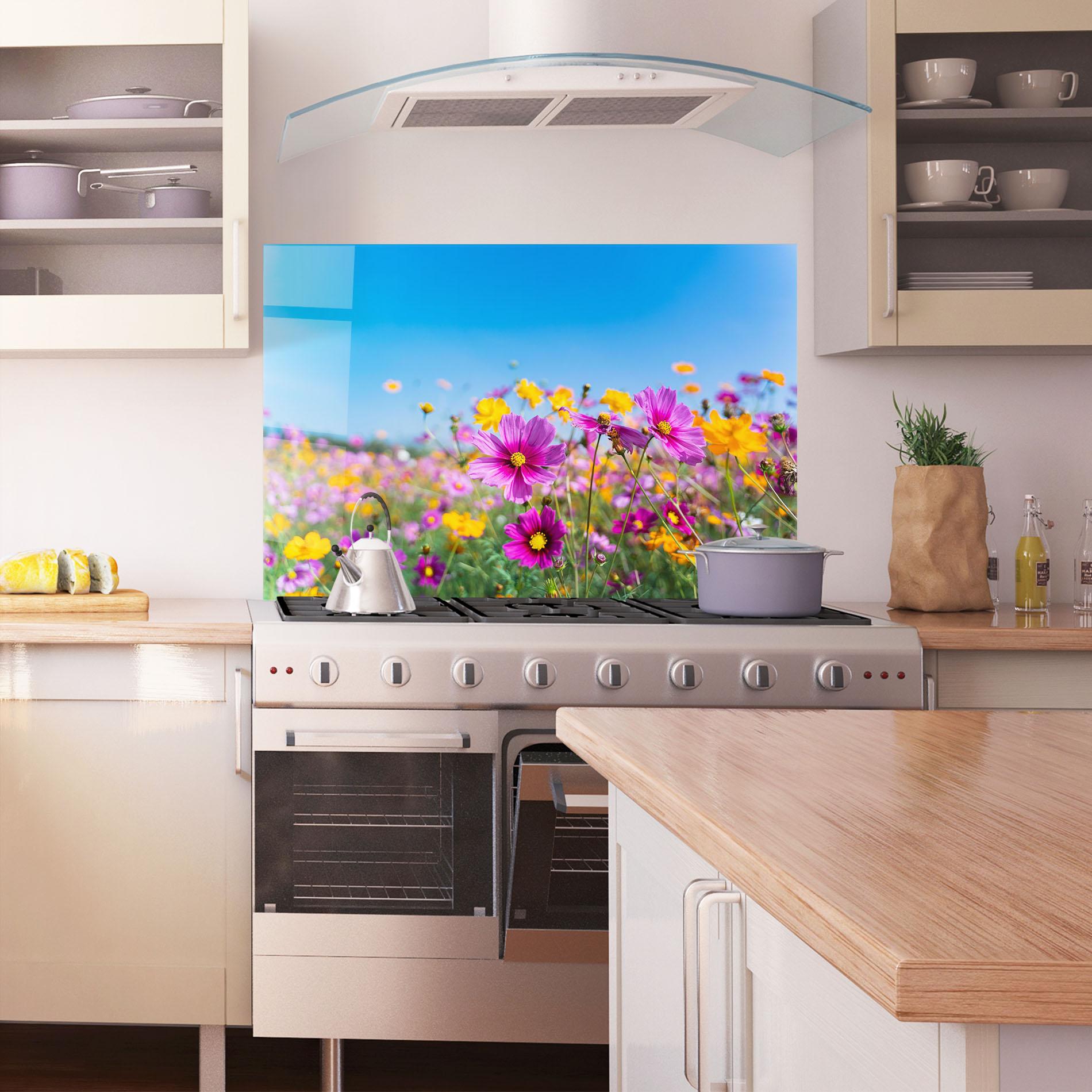 Panou Sticla Bucatarie Cosmos Flowers Grassland mockup 1