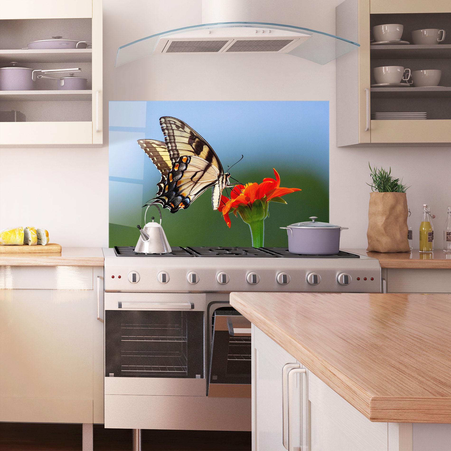 Panou Sticla Bucatarie Red Flower Wild mockup 1