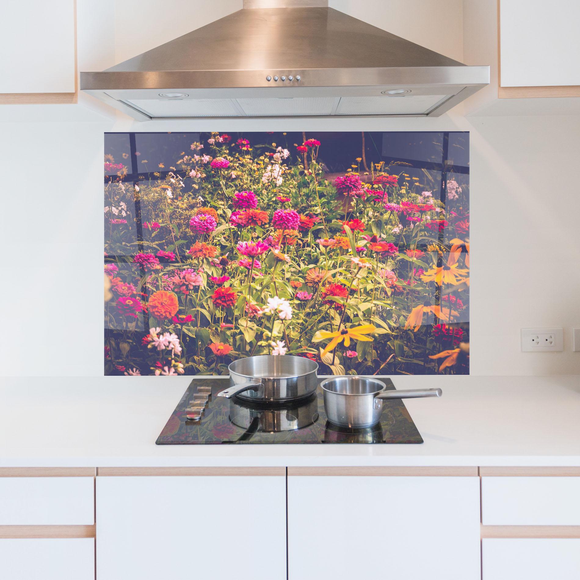 Panou Sticla Bucatarie Colorful Wild Field mockup 5