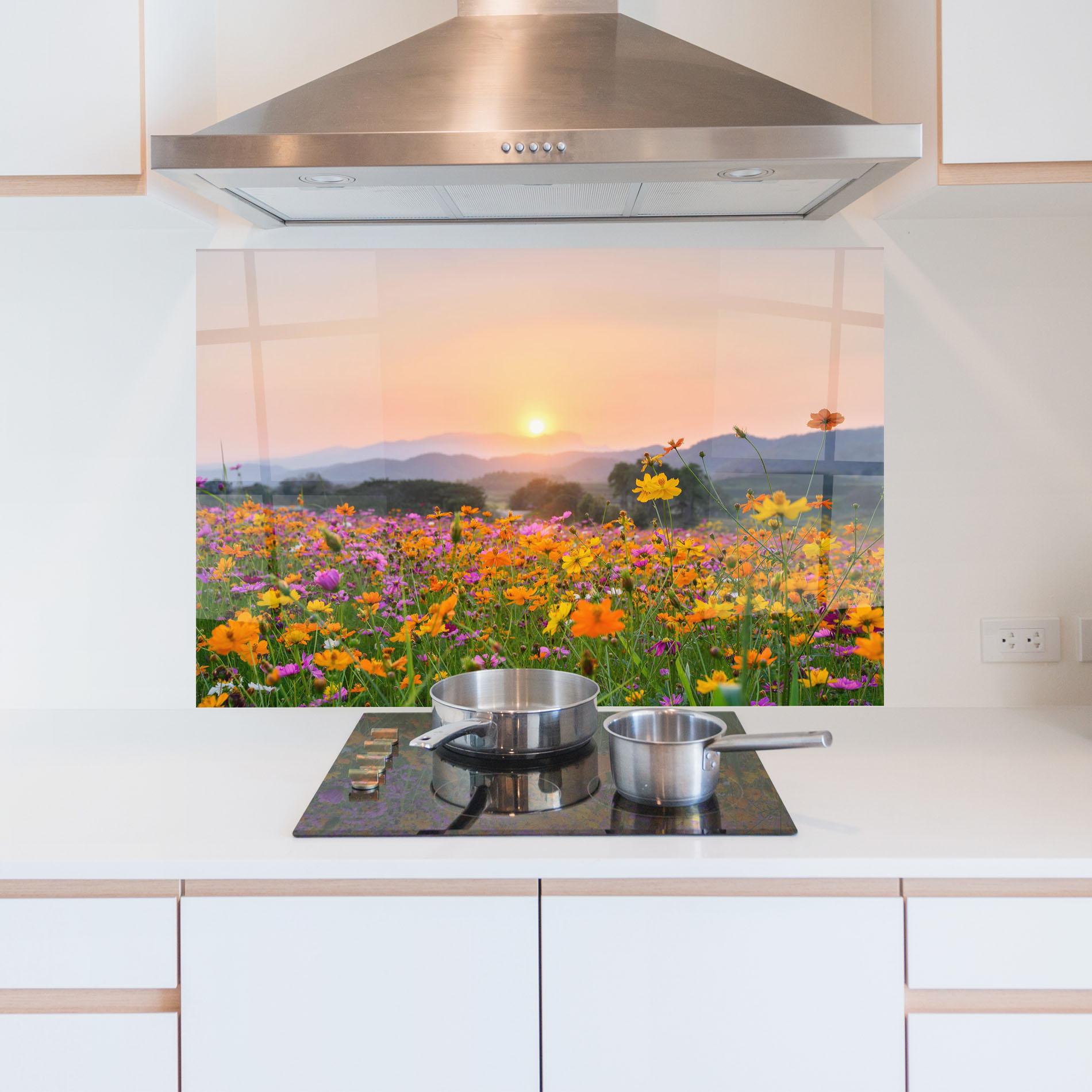 Panou Sticla Bucatarie Sunset Mountain Flowerf mockup 5