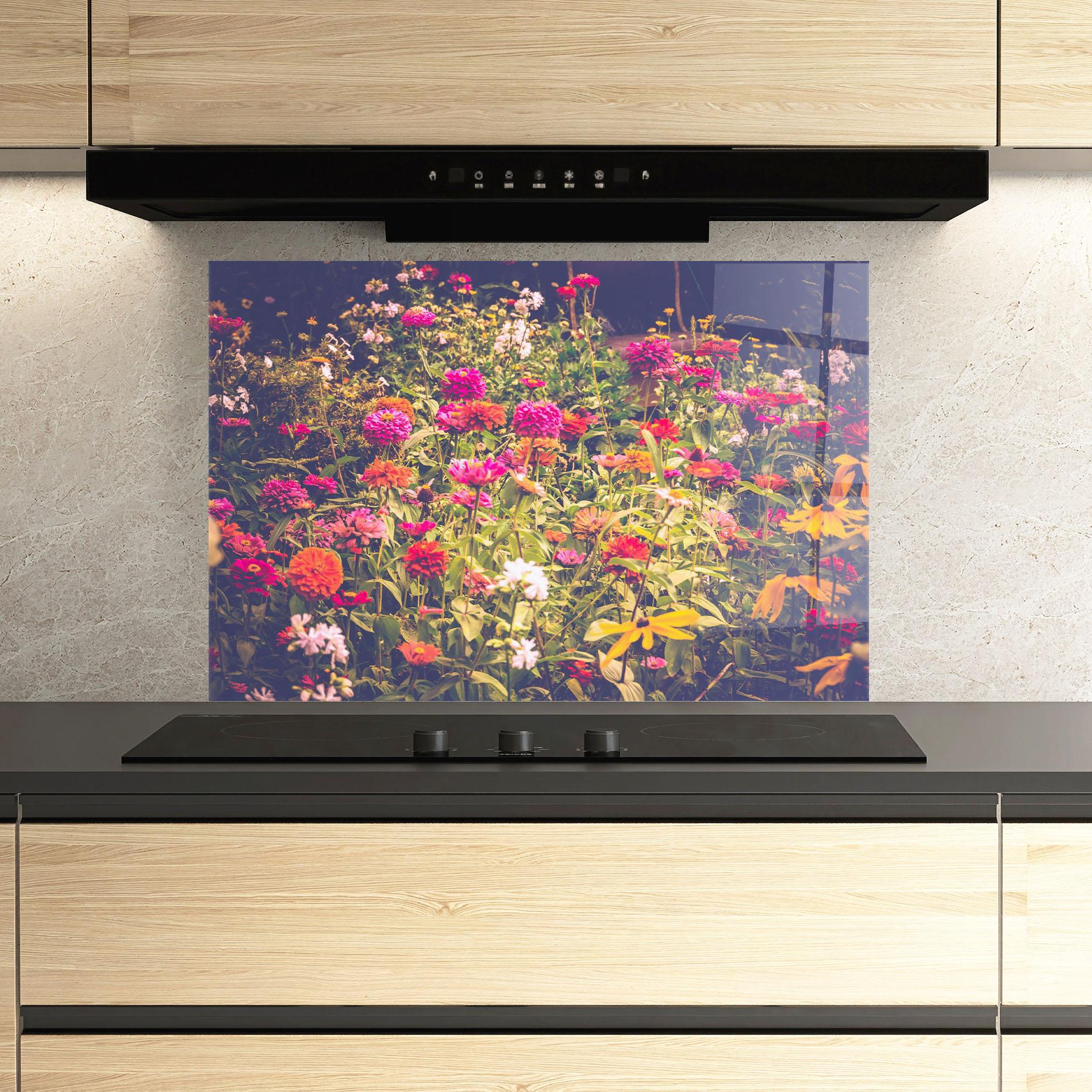 Panou Sticla Bucatarie Colorful Wild Field mockup 3