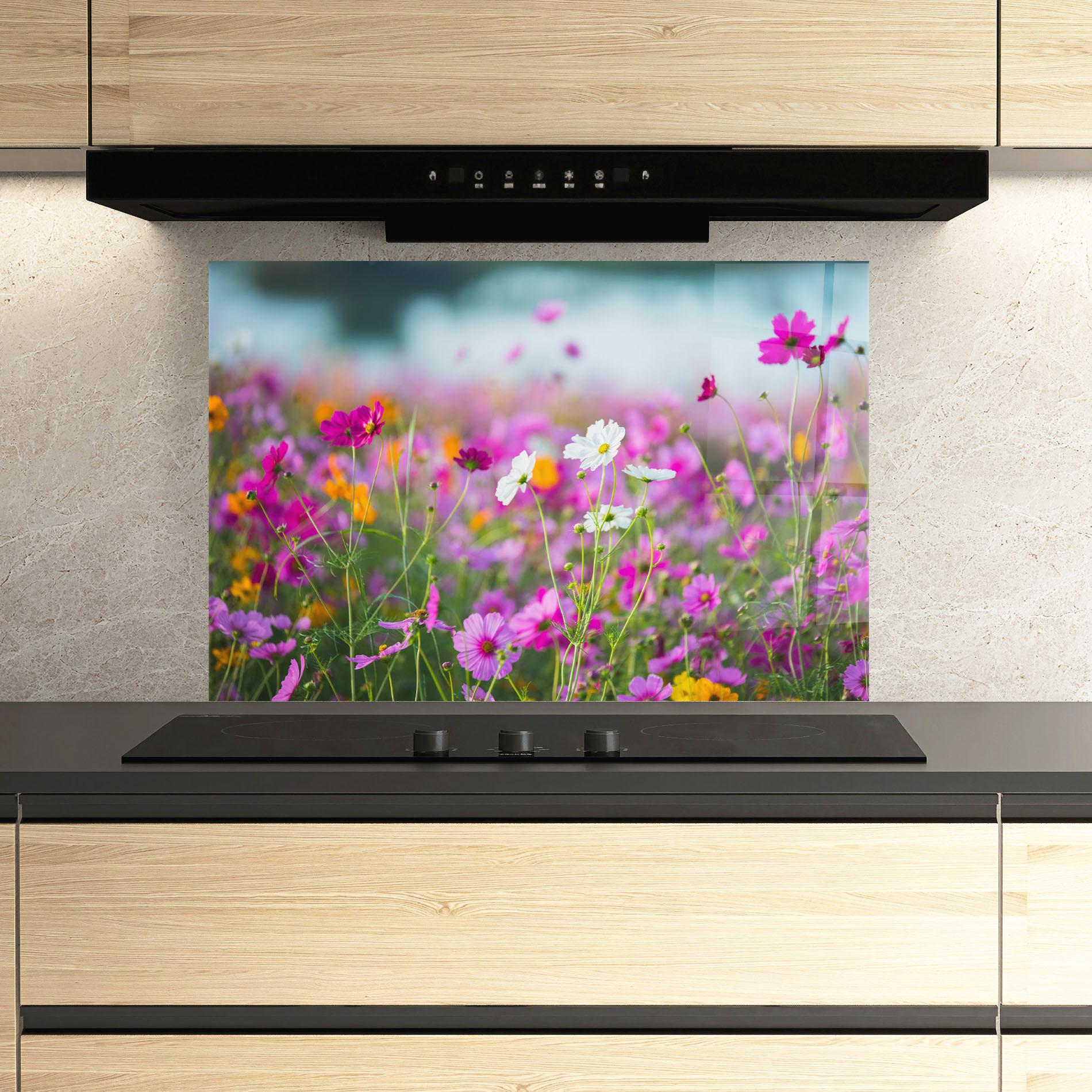 Panou Sticla Bucatarie Flower Grassland mockup 3