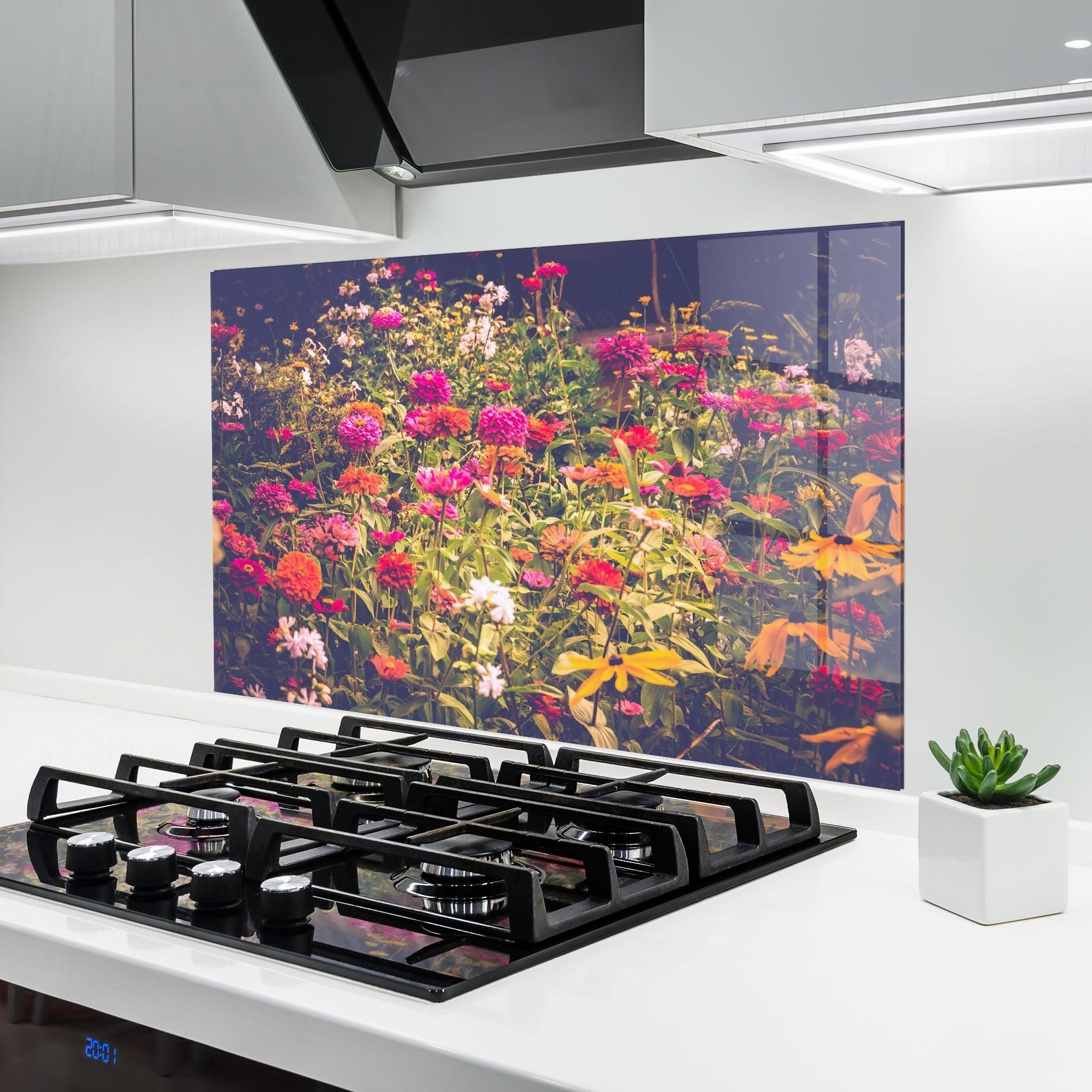 Panou Sticla Bucatarie Colorful Wild Field mockup 6