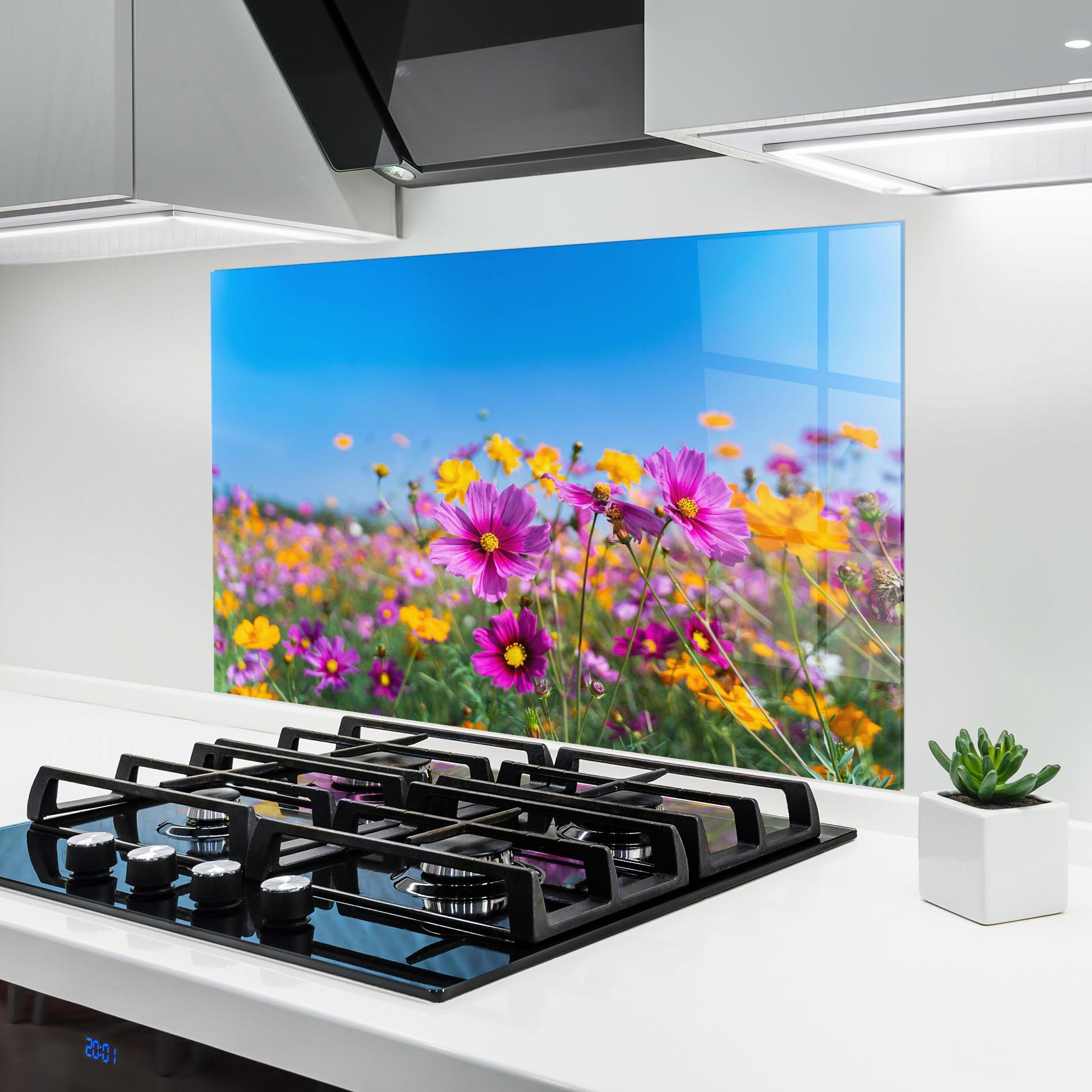 Panou Sticla Bucatarie Cosmos Flowers Grassland mockup 6