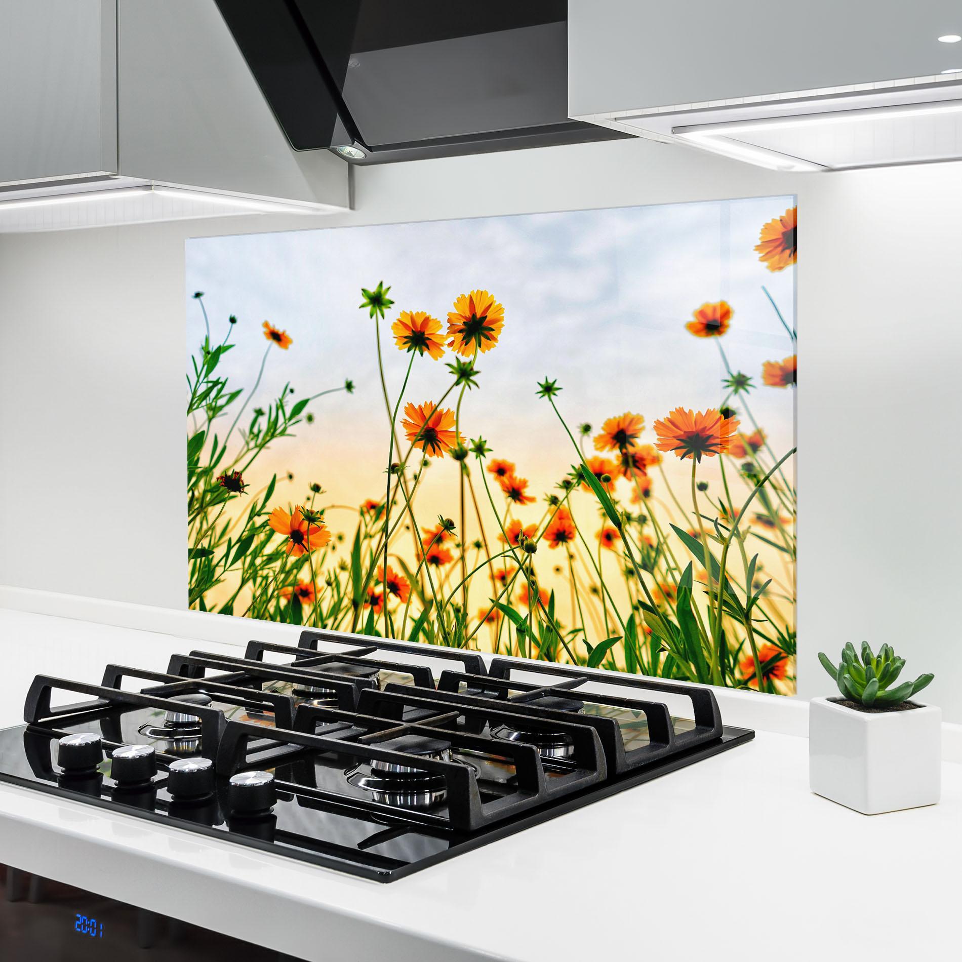Panou Sticla Bucatarie Orange Wild Flowers mockup 6