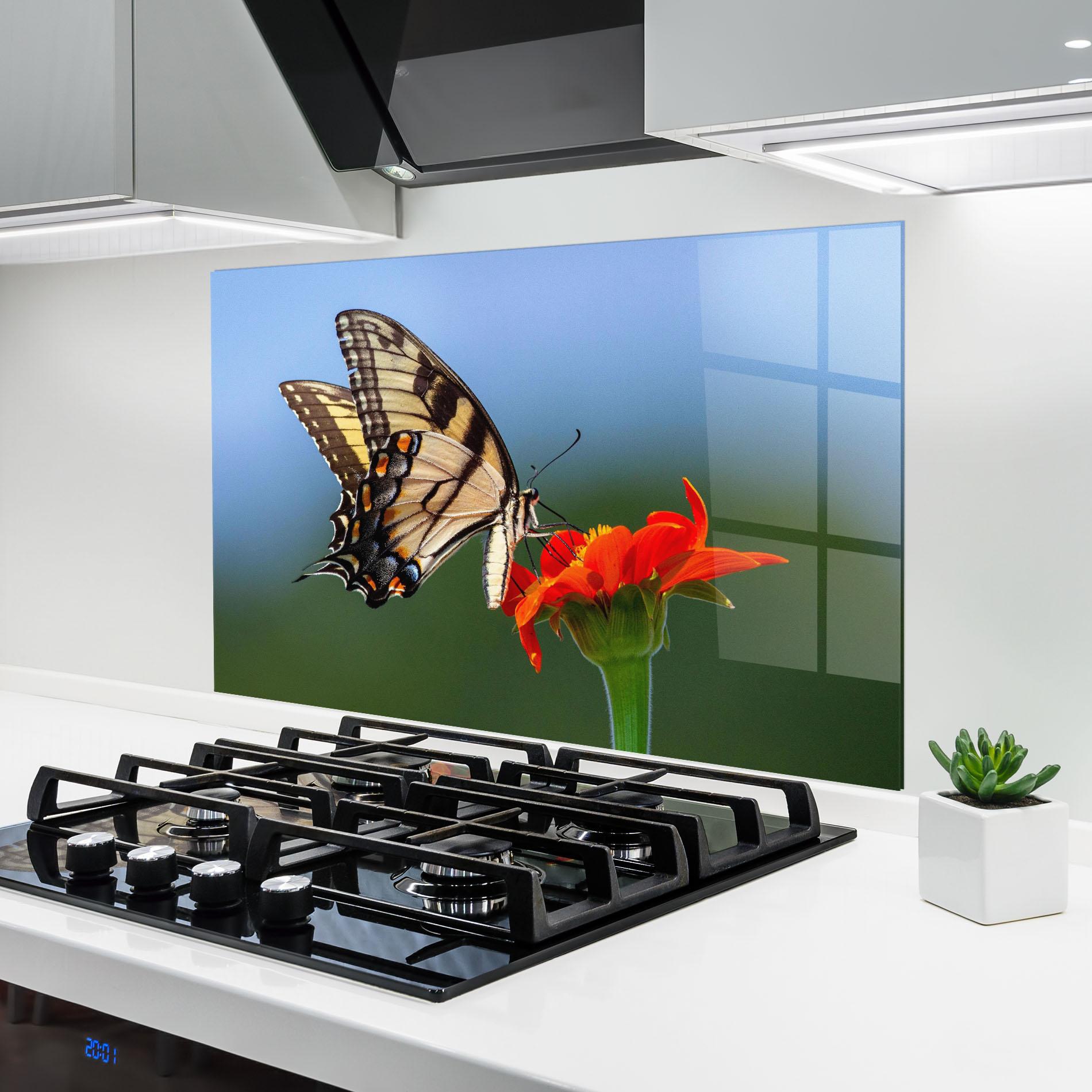 Panou Sticla Bucatarie Red Flower Wild mockup 6