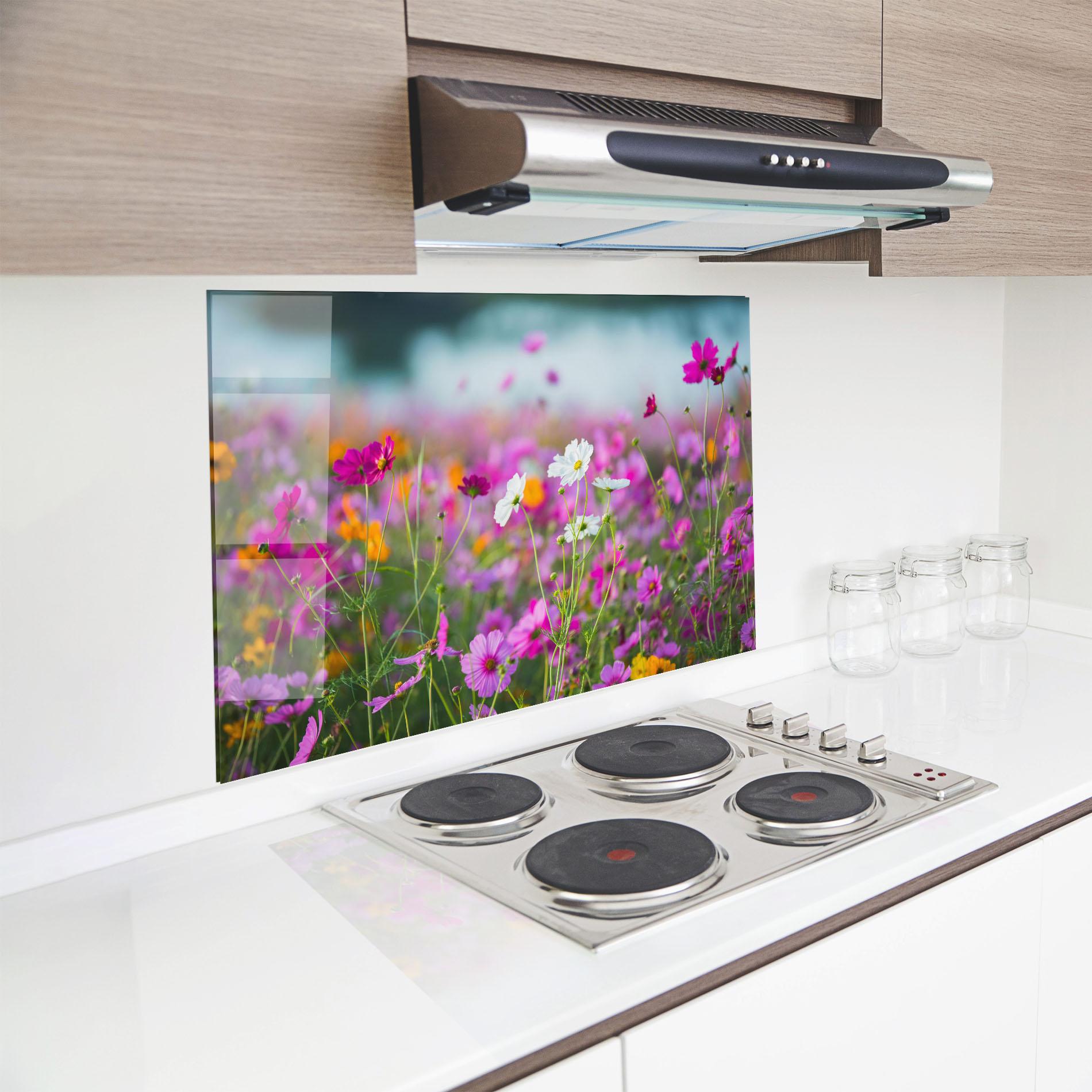 Panou Sticla Bucatarie Flower Grassland mockup 8