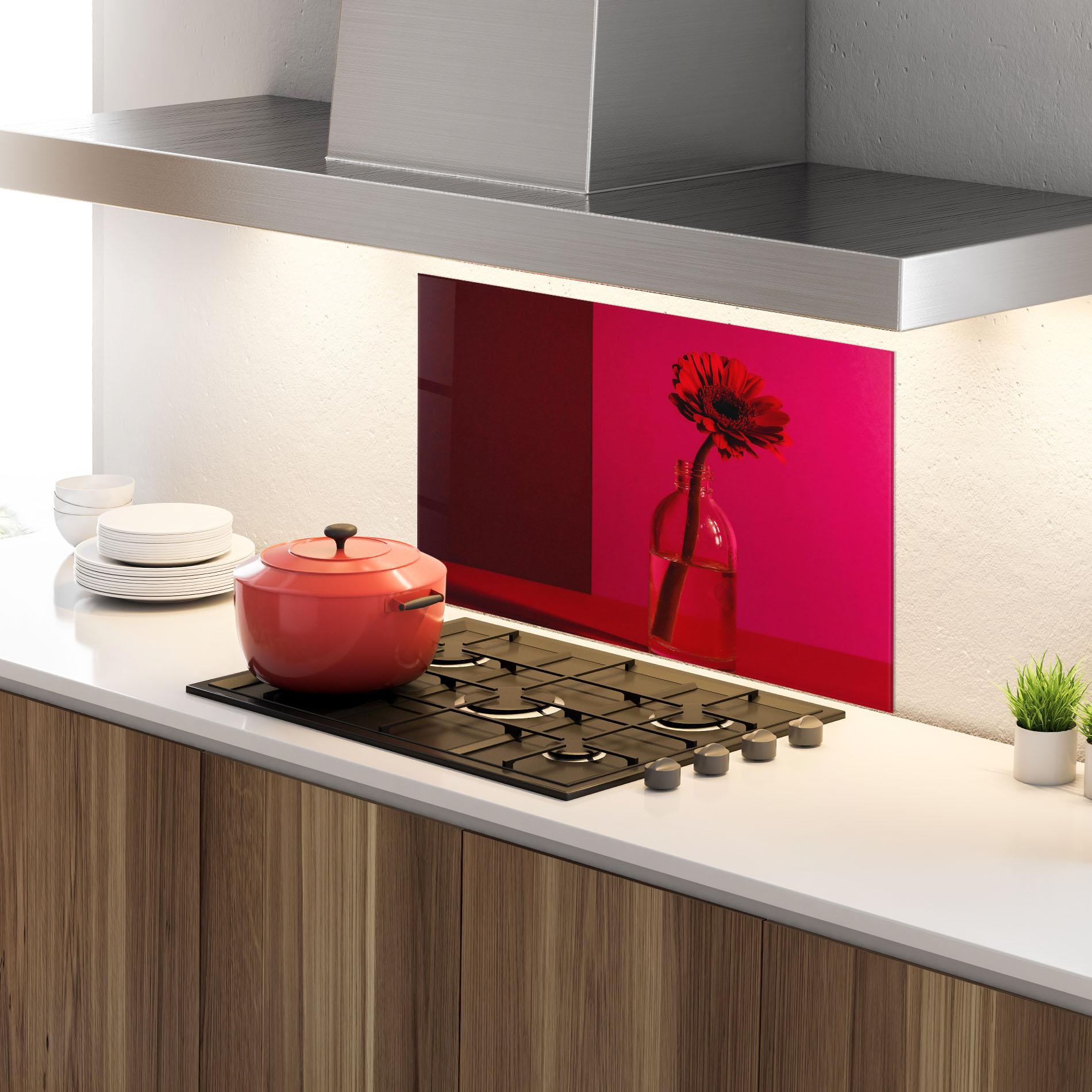 Panou Sticla Bucatarie Red Light Vase mockup 4