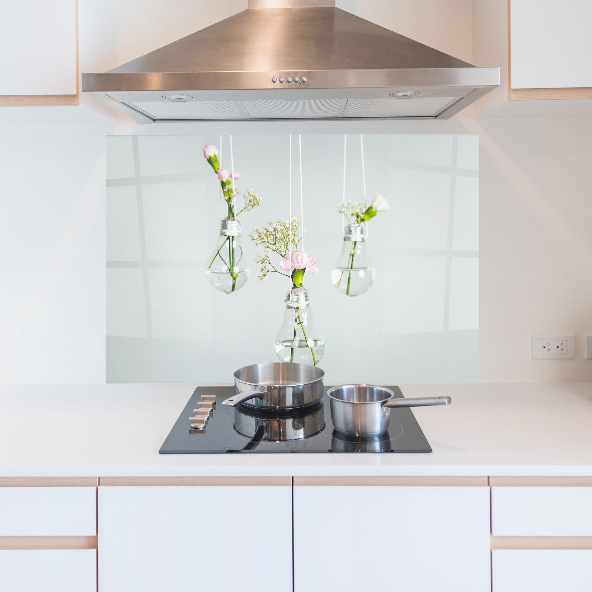 Panou Sticla Bucatarie Floating Vase mockup 5