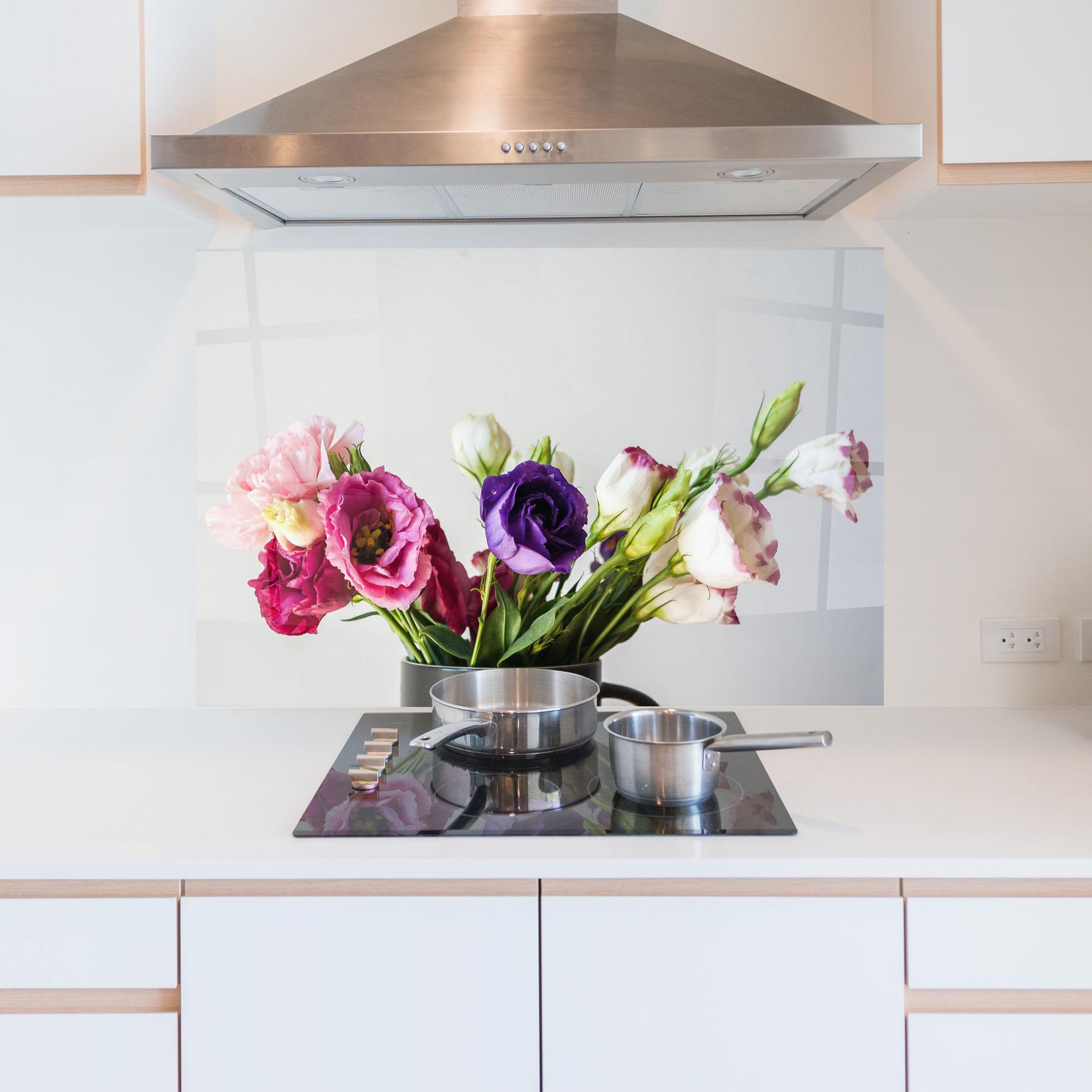 Panou Sticla Bucatarie Flowers In Vase mockup 5